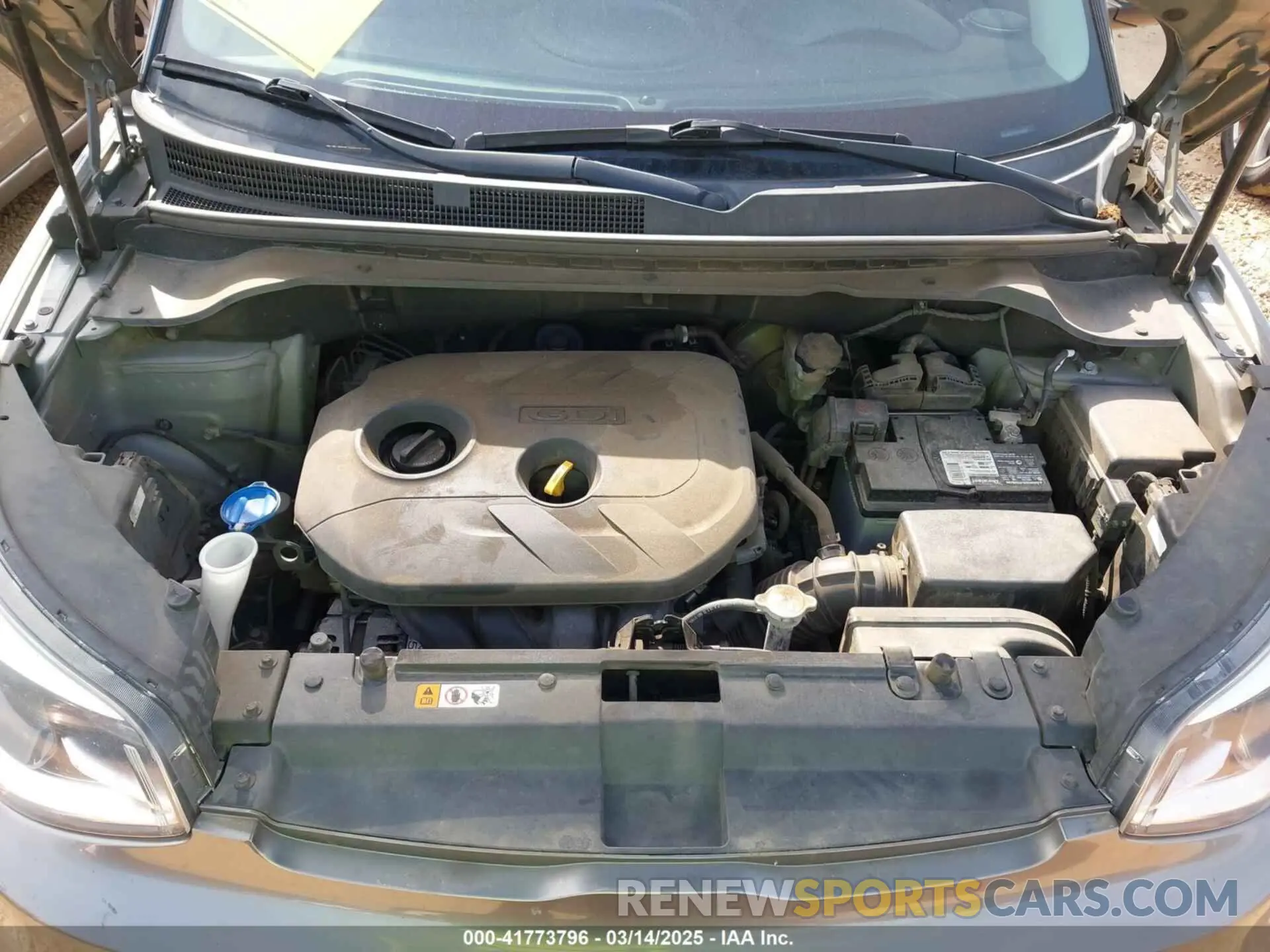 10 Photograph of a damaged car KNDJP3A52K7634500 KIA SOUL 2019