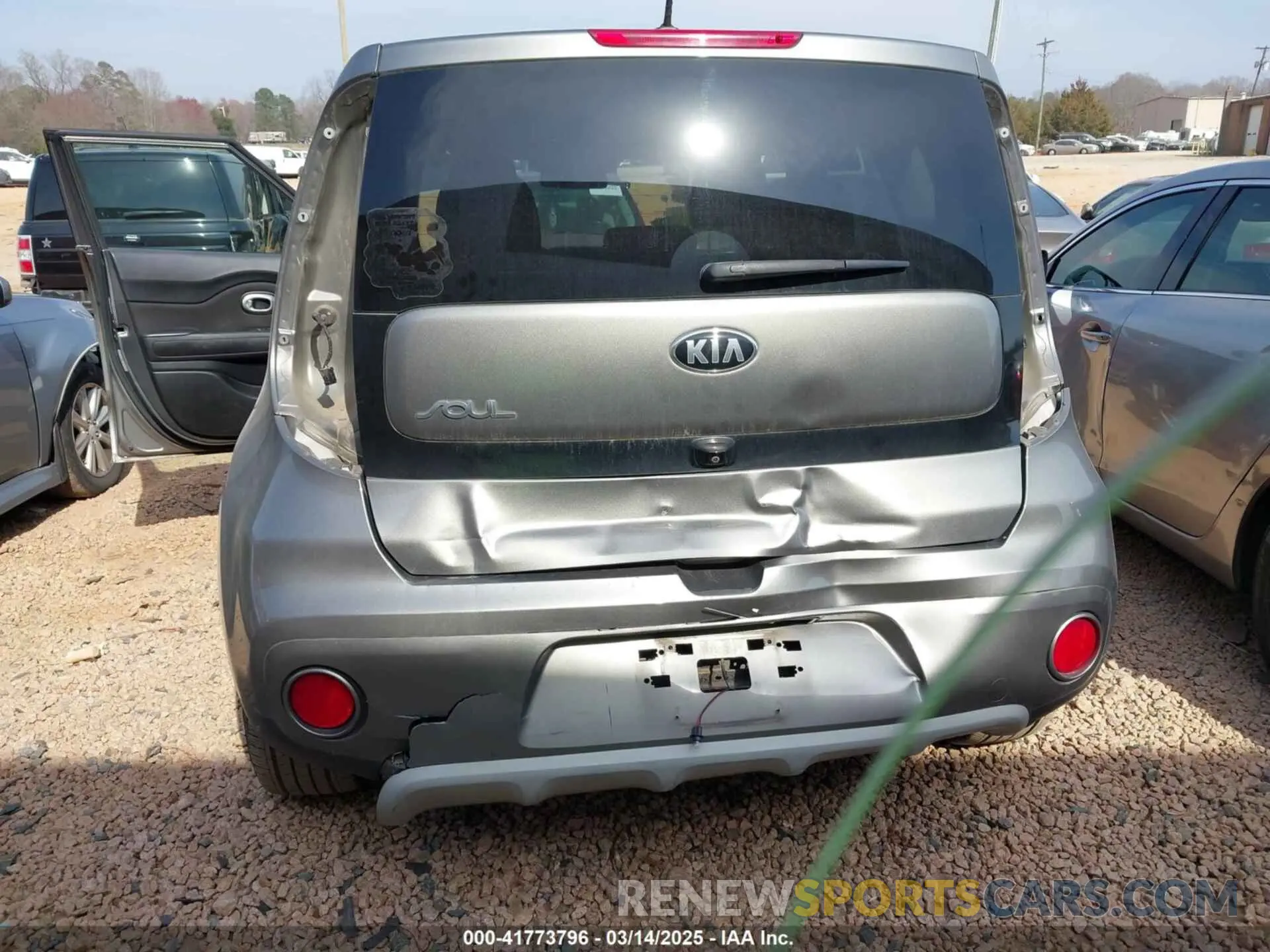 6 Photograph of a damaged car KNDJP3A52K7634500 KIA SOUL 2019