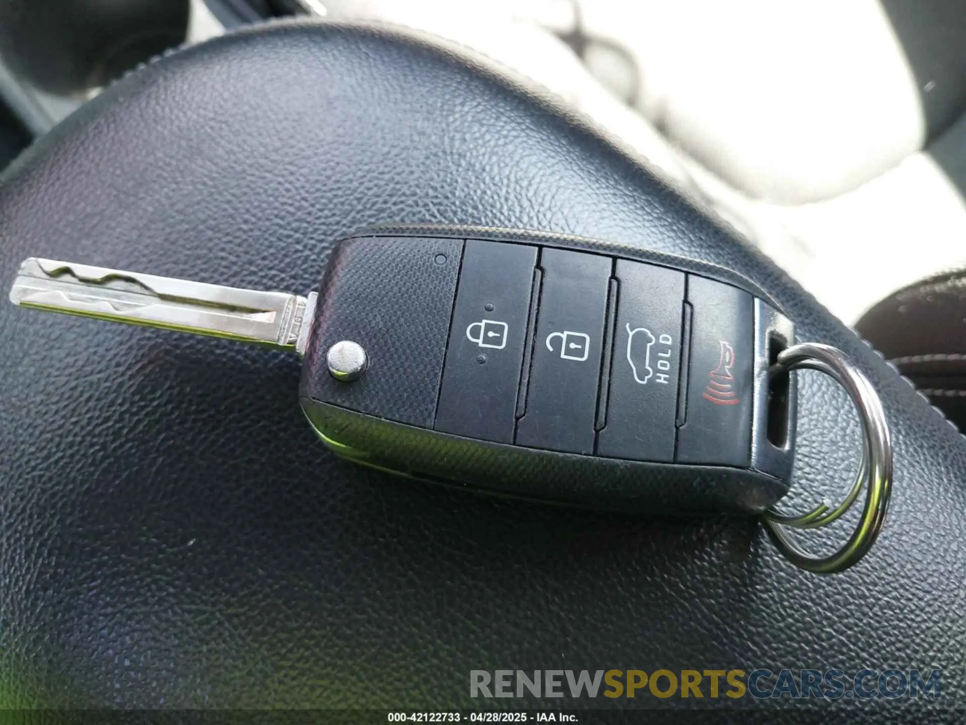 11 Photograph of a damaged car KNDJP3A52K7646713 KIA SOUL 2019
