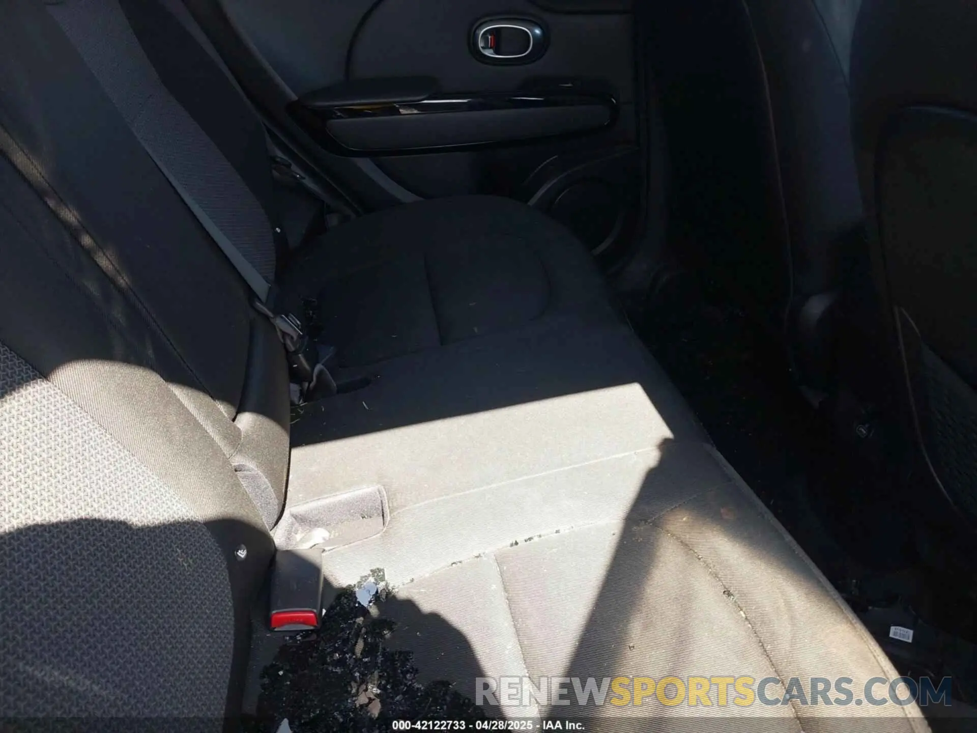 8 Photograph of a damaged car KNDJP3A52K7646713 KIA SOUL 2019