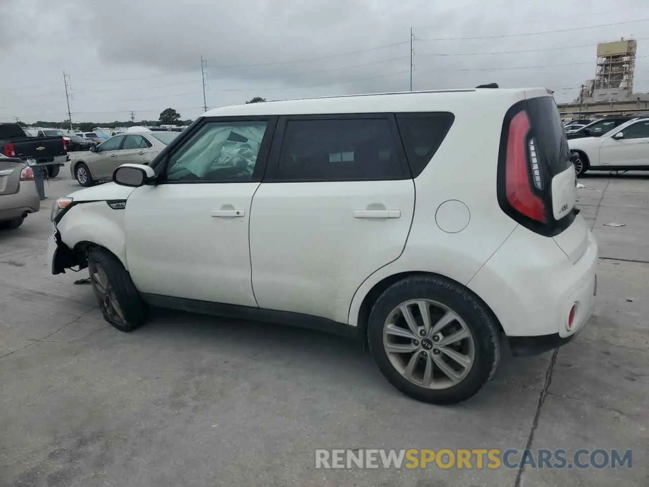 2 Photograph of a damaged car KNDJP3A52K7660613 KIA SOUL 2019