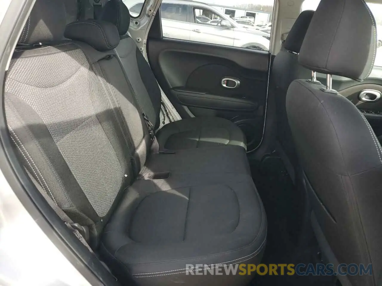 11 Photograph of a damaged car KNDJP3A52K7690257 KIA SOUL 2019