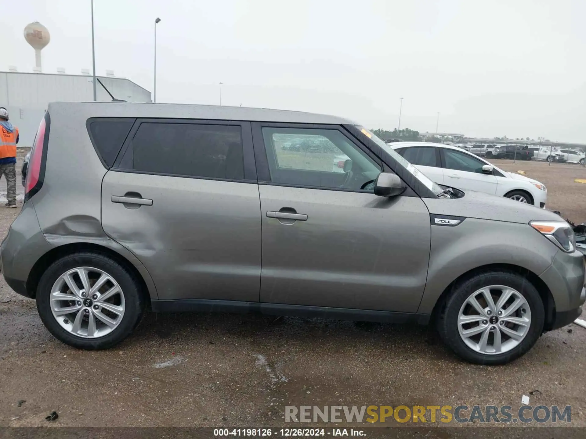 13 Photograph of a damaged car KNDJP3A53K7000127 KIA SOUL 2019