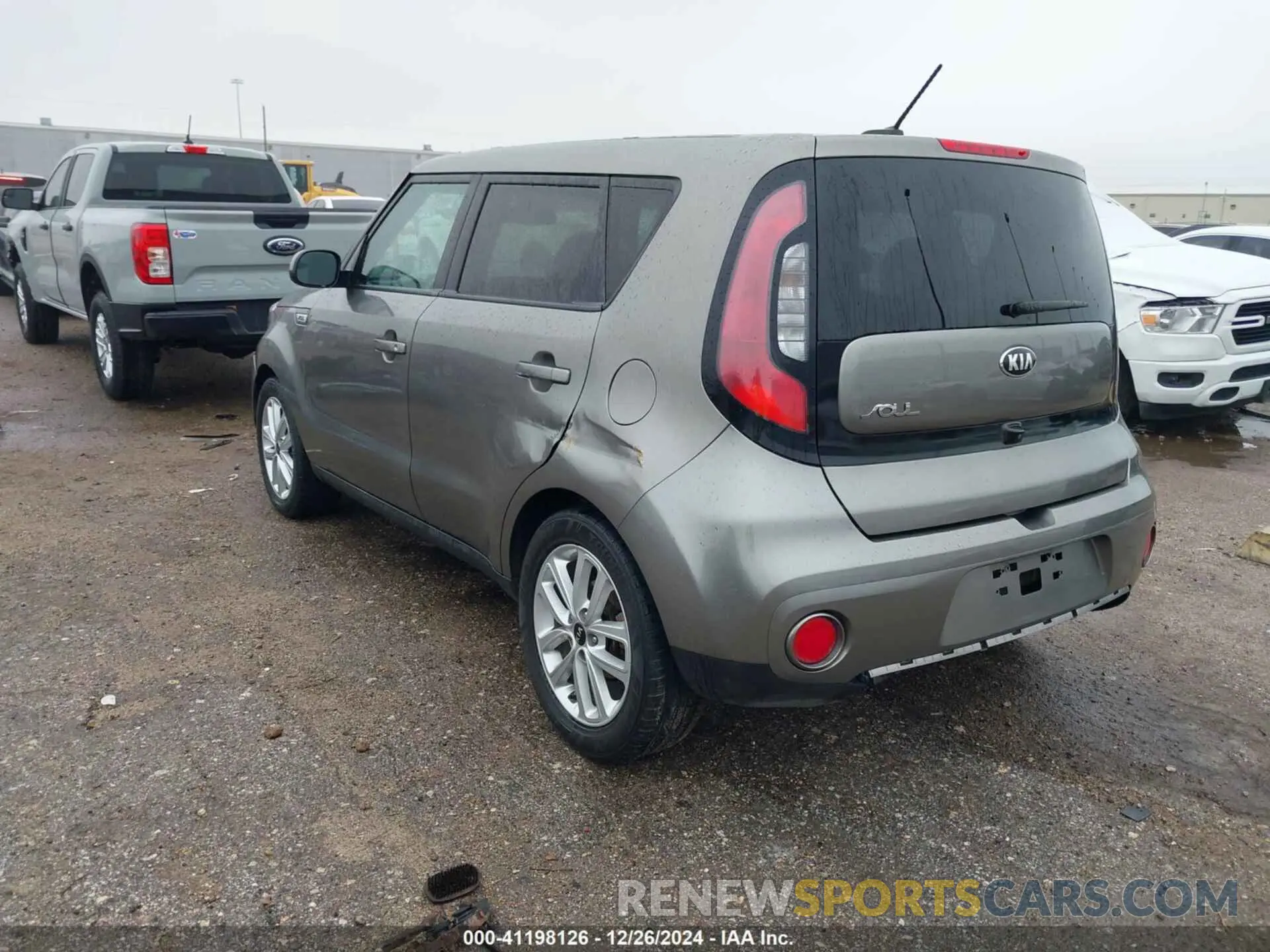 3 Photograph of a damaged car KNDJP3A53K7000127 KIA SOUL 2019