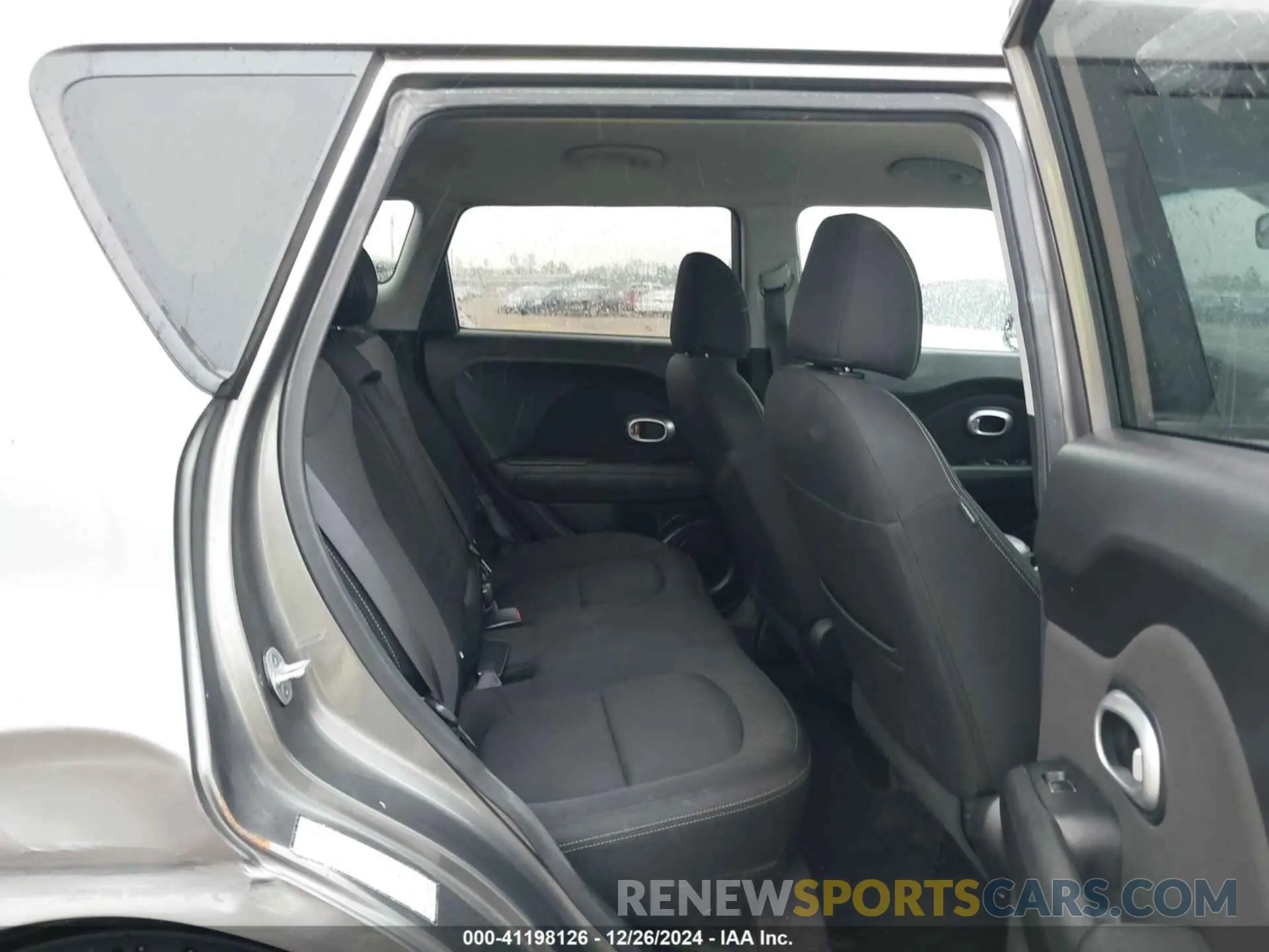 8 Photograph of a damaged car KNDJP3A53K7000127 KIA SOUL 2019