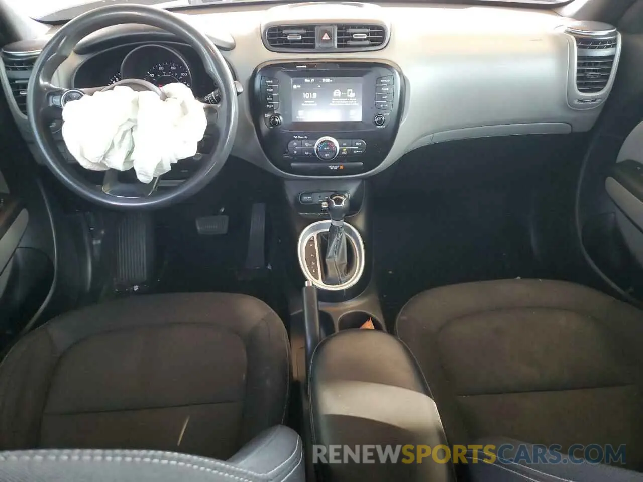 8 Photograph of a damaged car KNDJP3A53K7000970 KIA SOUL 2019