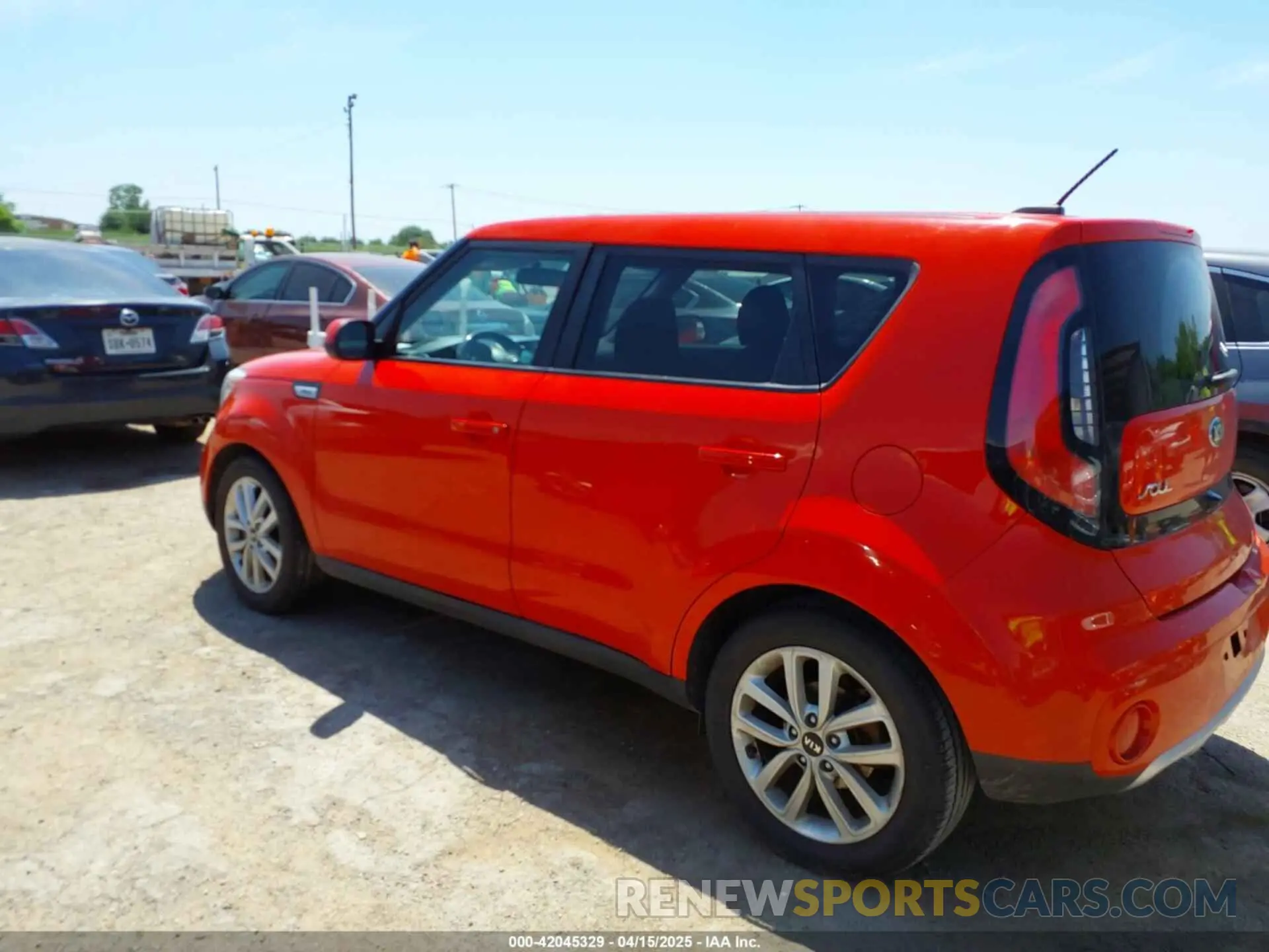 14 Photograph of a damaged car KNDJP3A53K7022595 KIA SOUL 2019