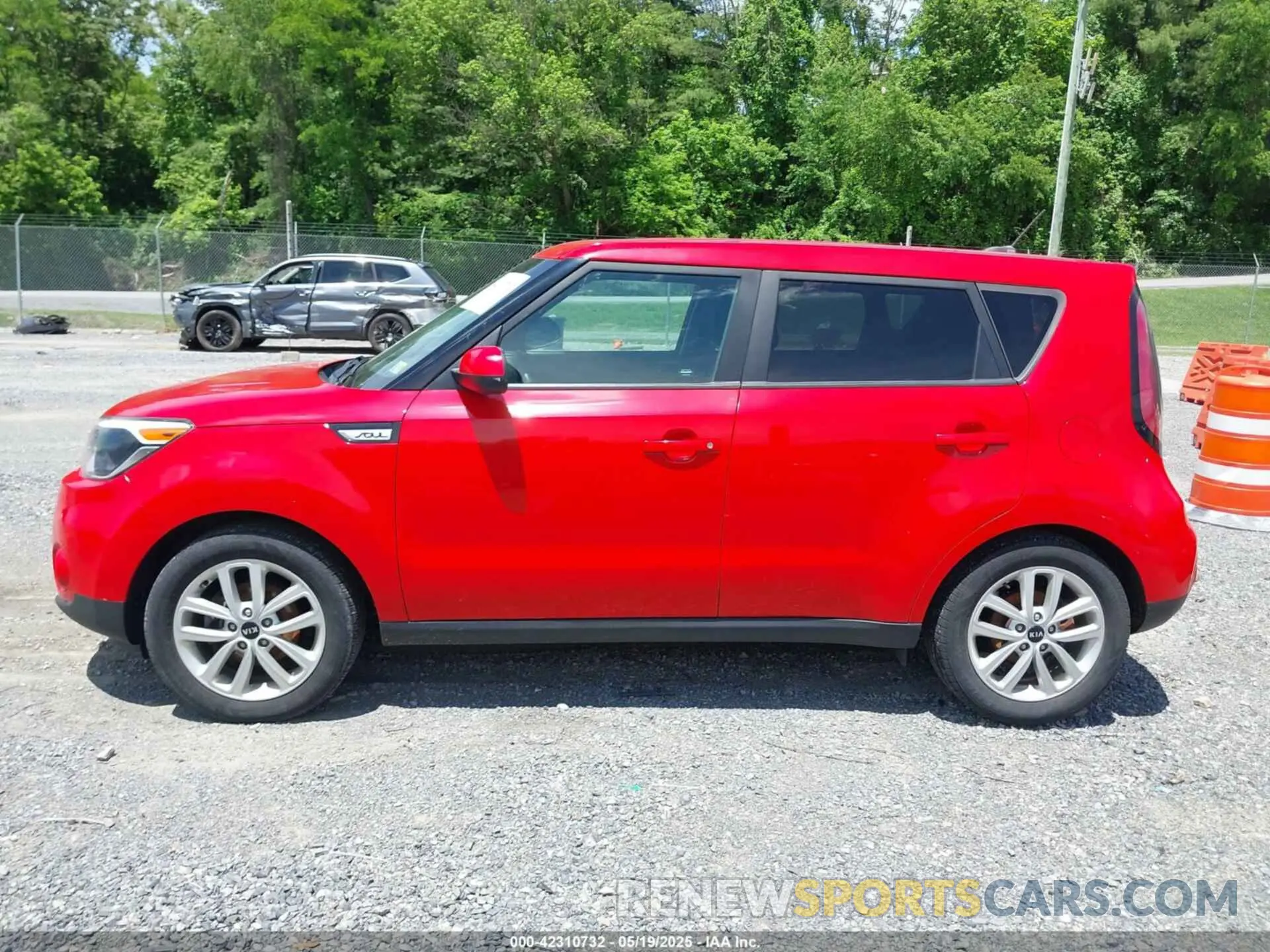 14 Photograph of a damaged car KNDJP3A53K7632139 KIA SOUL 2019