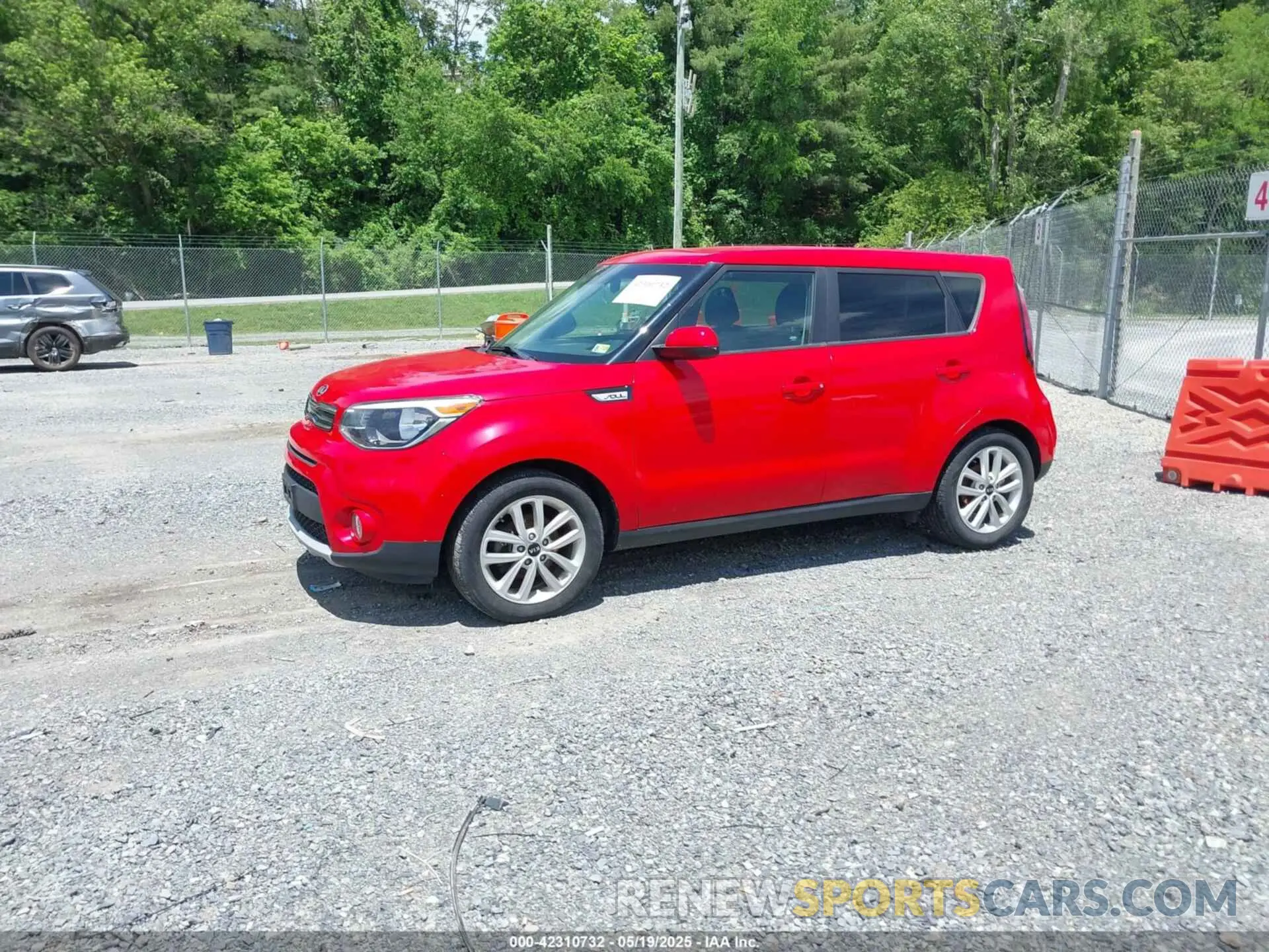 2 Photograph of a damaged car KNDJP3A53K7632139 KIA SOUL 2019