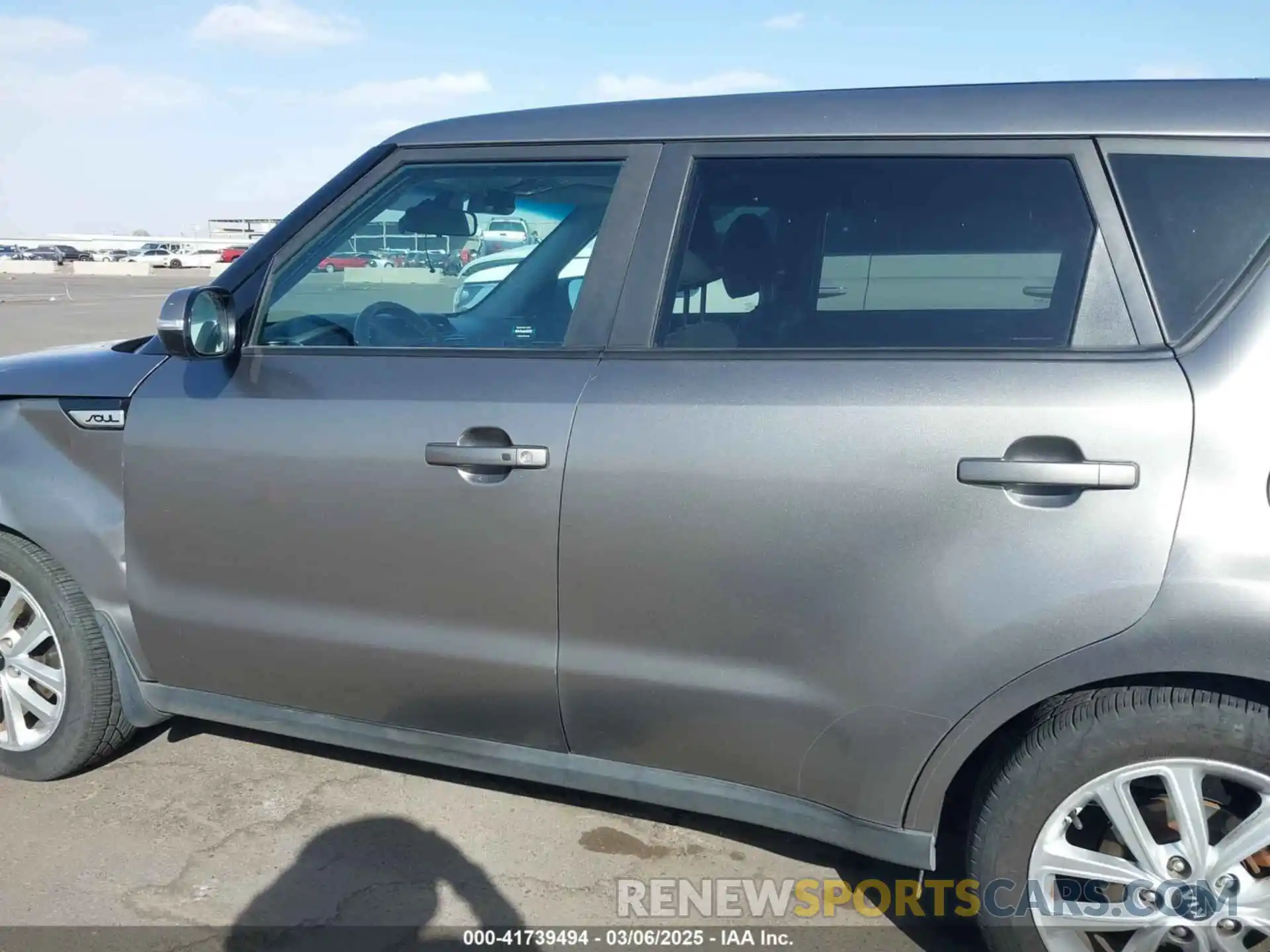 14 Photograph of a damaged car KNDJP3A53K7658384 KIA SOUL 2019