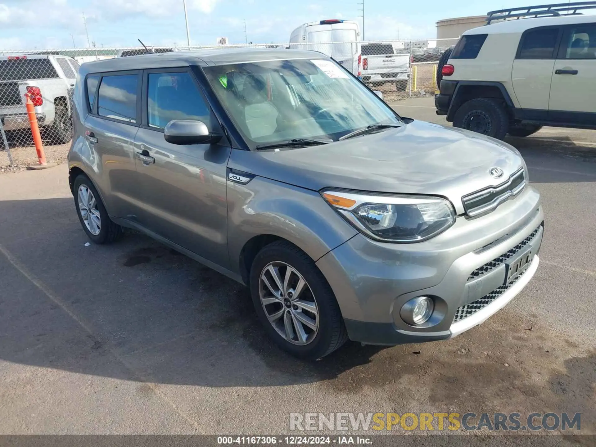 1 Photograph of a damaged car KNDJP3A53K7664251 KIA SOUL 2019