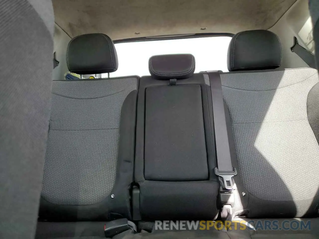 10 Photograph of a damaged car KNDJP3A53K7668719 KIA SOUL 2019