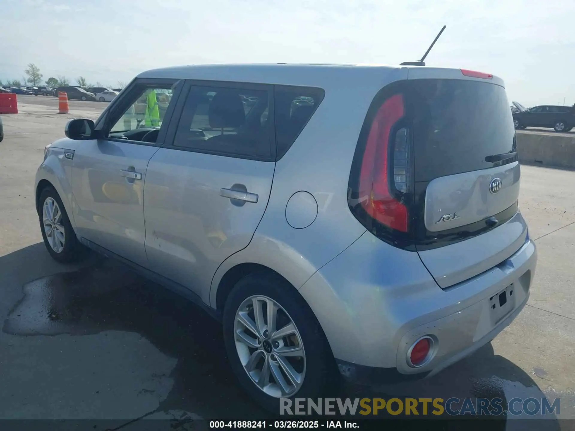 3 Photograph of a damaged car KNDJP3A53K7697718 KIA SOUL 2019