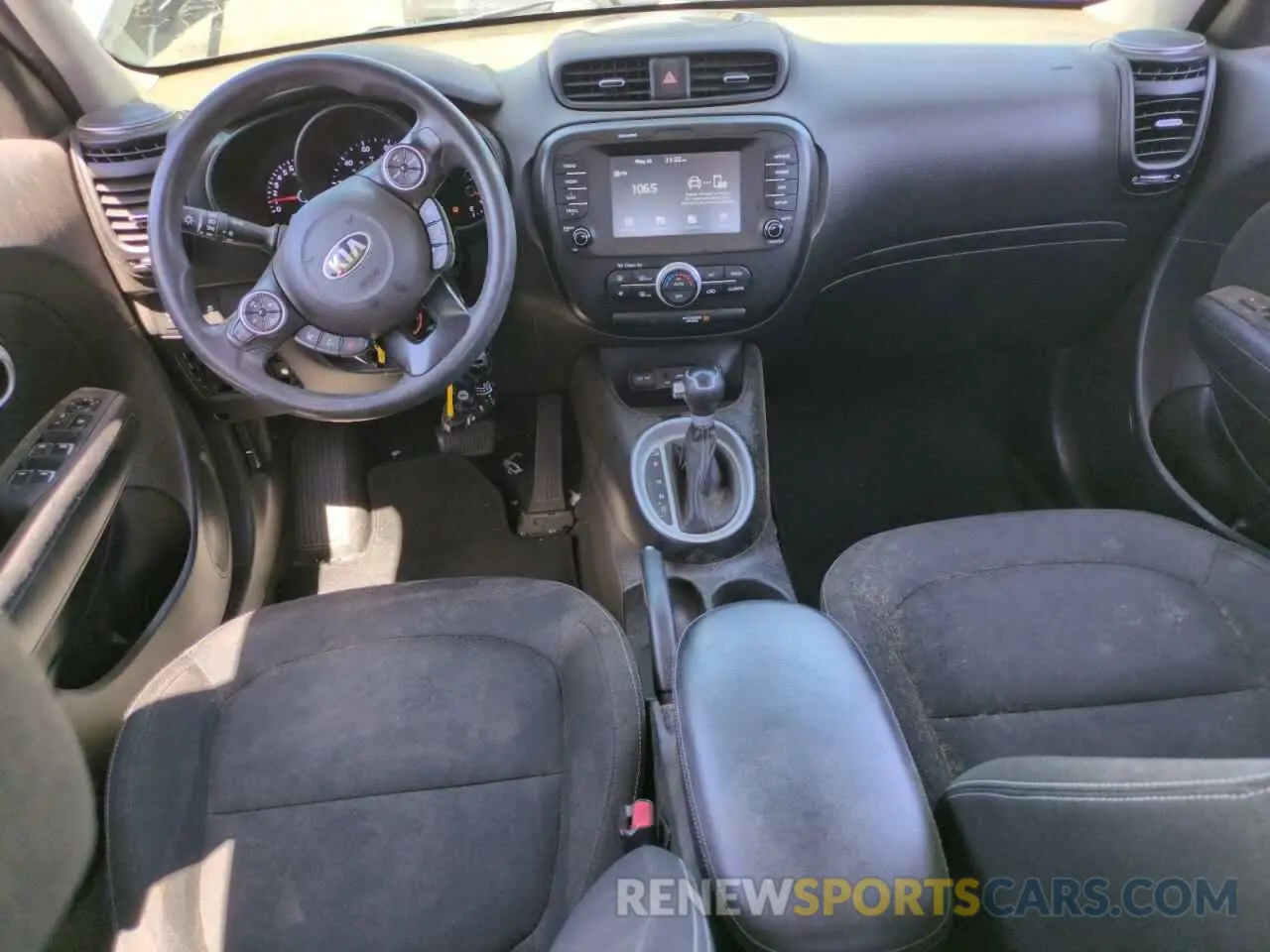 8 Photograph of a damaged car KNDJP3A54K7005529 KIA SOUL 2019