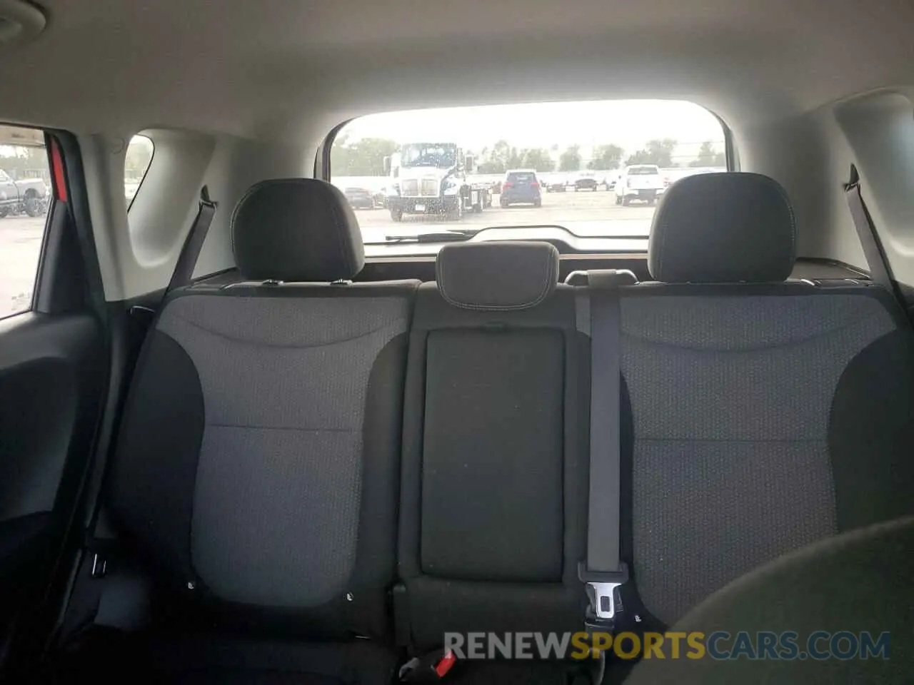 10 Photograph of a damaged car KNDJP3A54K7666154 KIA SOUL 2019
