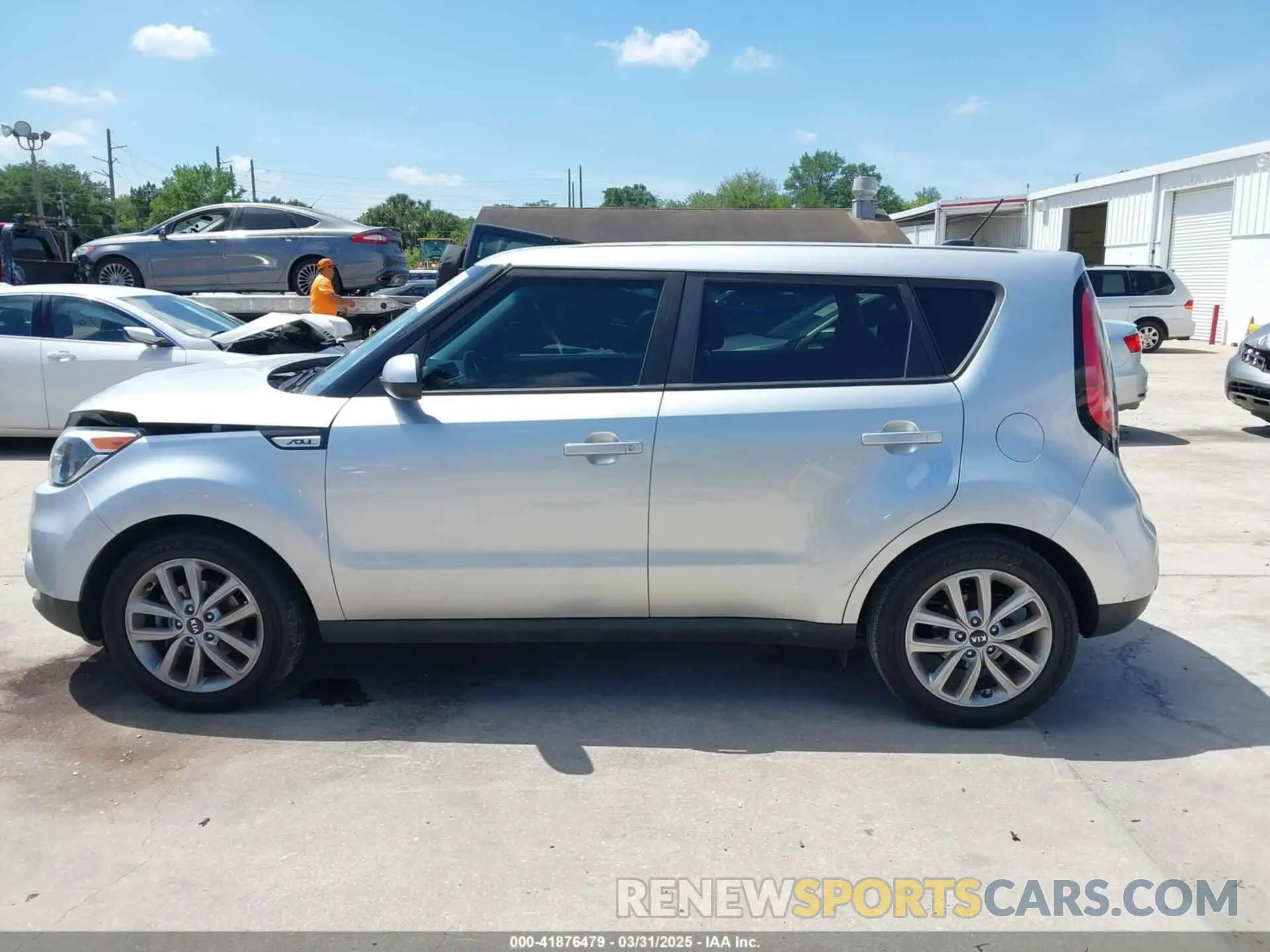 14 Photograph of a damaged car KNDJP3A54K7698876 KIA SOUL 2019
