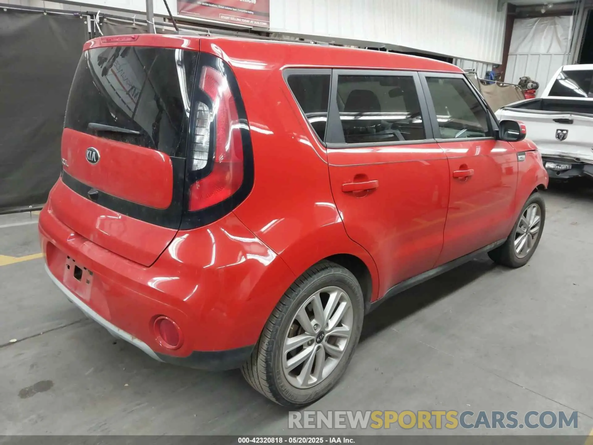 4 Photograph of a damaged car KNDJP3A55K7002882 KIA SOUL 2019