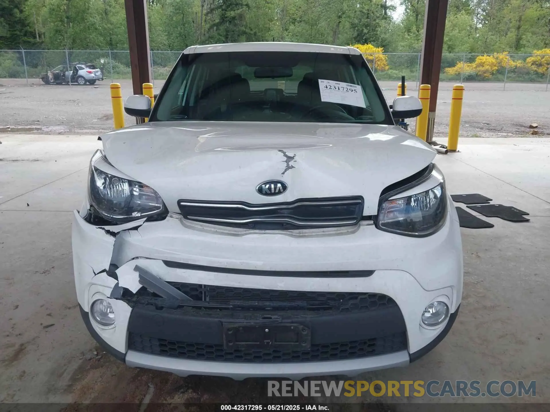 12 Photograph of a damaged car KNDJP3A55K7008018 KIA SOUL 2019