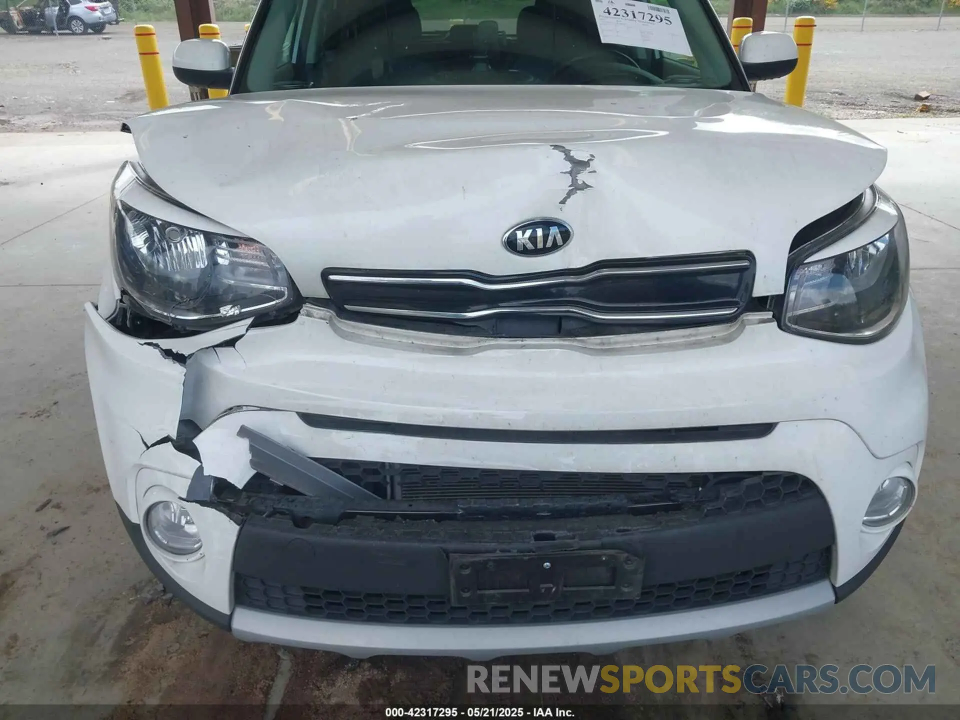 6 Photograph of a damaged car KNDJP3A55K7008018 KIA SOUL 2019