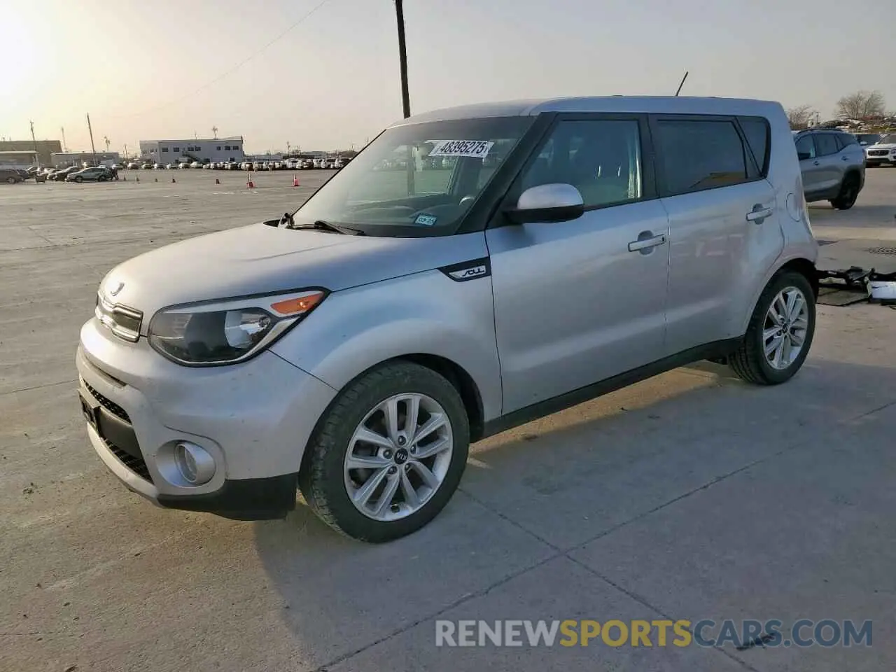 1 Photograph of a damaged car KNDJP3A55K7637181 KIA SOUL 2019