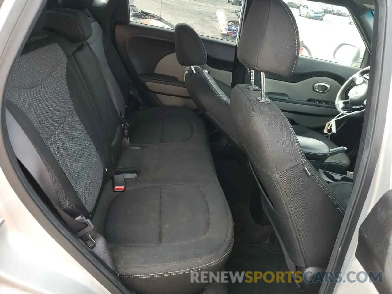 10 Photograph of a damaged car KNDJP3A55K7644650 KIA SOUL 2019