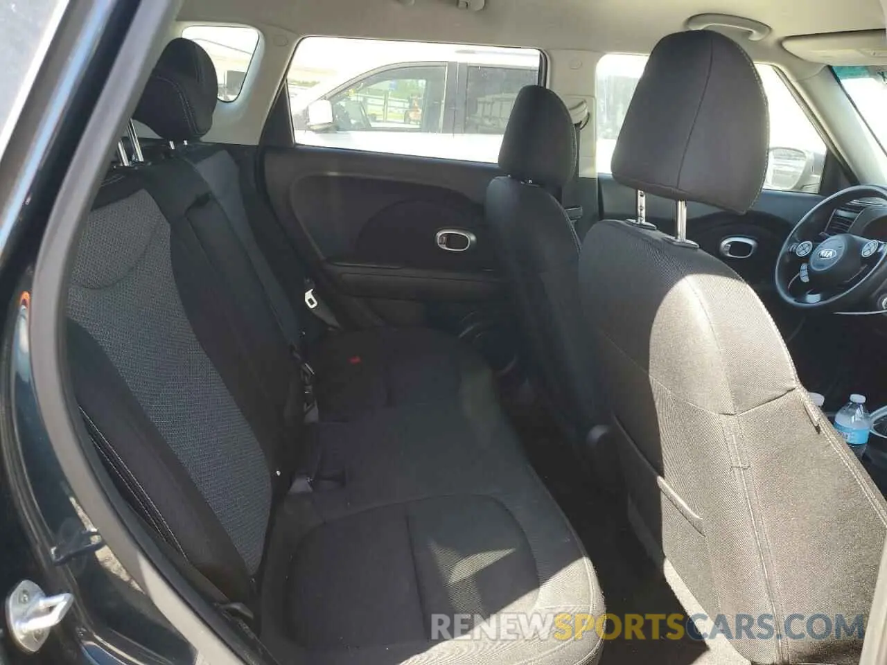 10 Photograph of a damaged car KNDJP3A55K7672559 KIA SOUL 2019