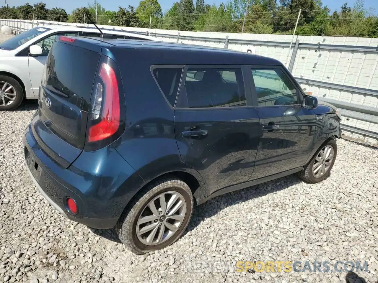 3 Photograph of a damaged car KNDJP3A55K7672559 KIA SOUL 2019
