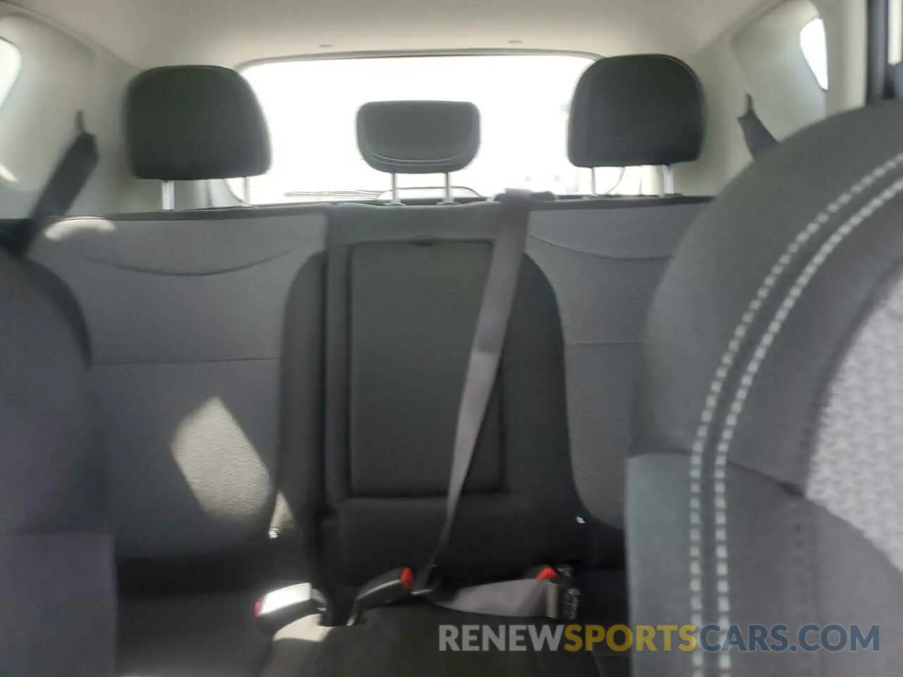 10 Photograph of a damaged car KNDJP3A55K7915772 KIA SOUL 2019