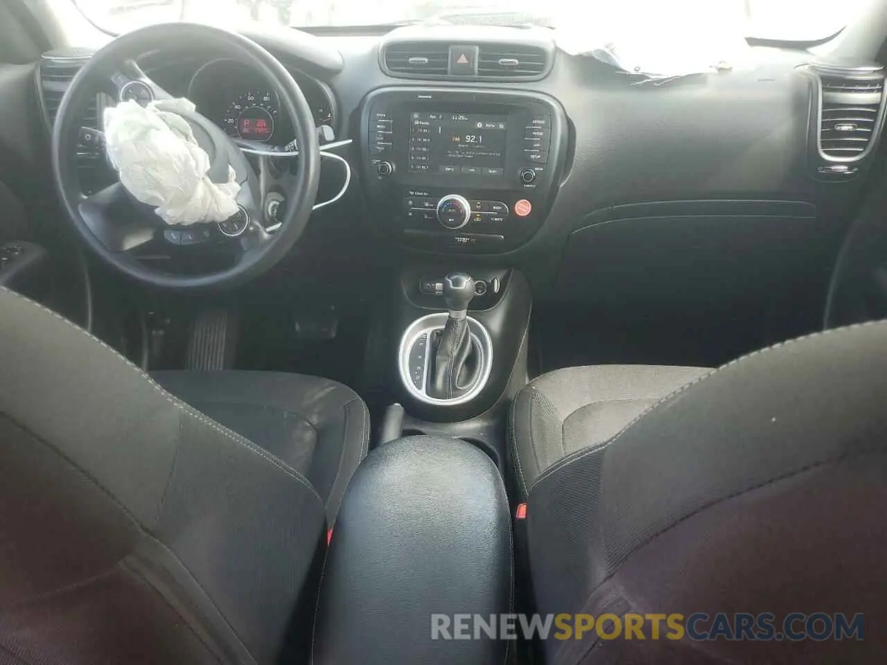 8 Photograph of a damaged car KNDJP3A55K7915772 KIA SOUL 2019