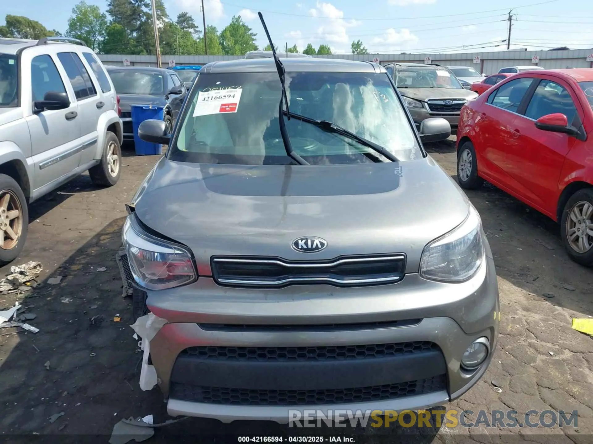 11 Photograph of a damaged car KNDJP3A56K7019870 KIA SOUL 2019