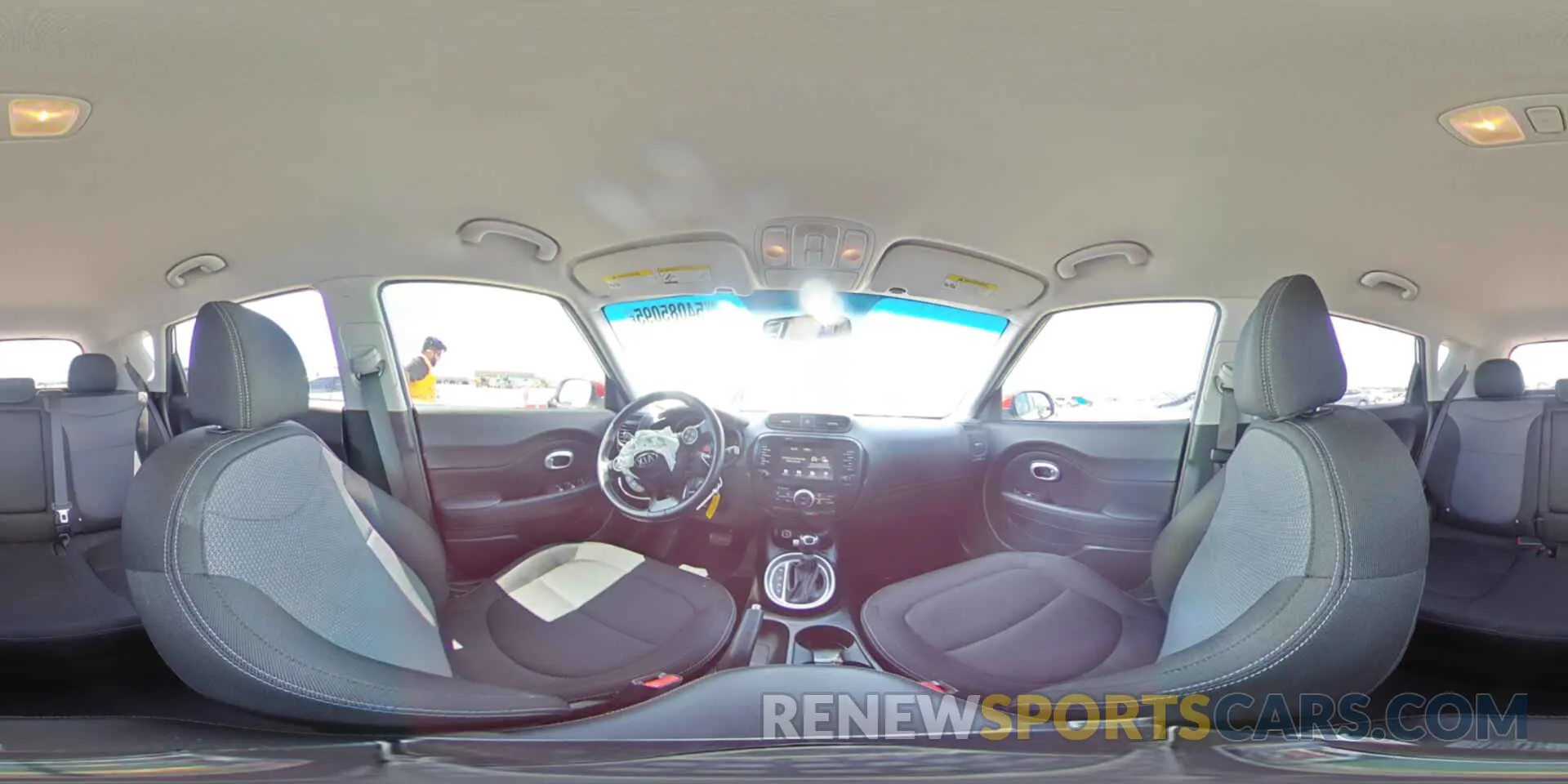 14 Photograph of a damaged car KNDJP3A56K7645421 KIA SOUL 2019