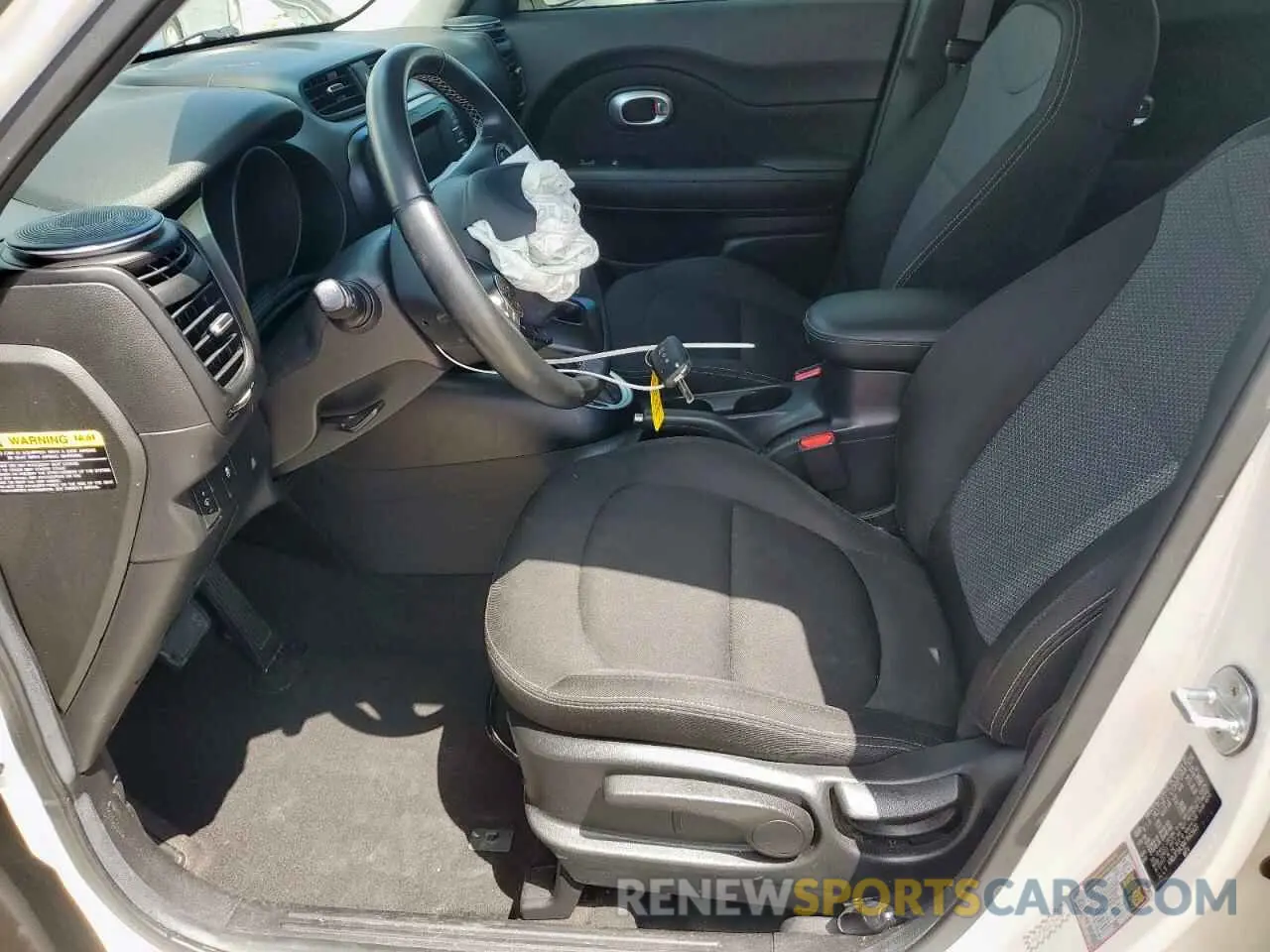 7 Photograph of a damaged car KNDJP3A56K7645421 KIA SOUL 2019