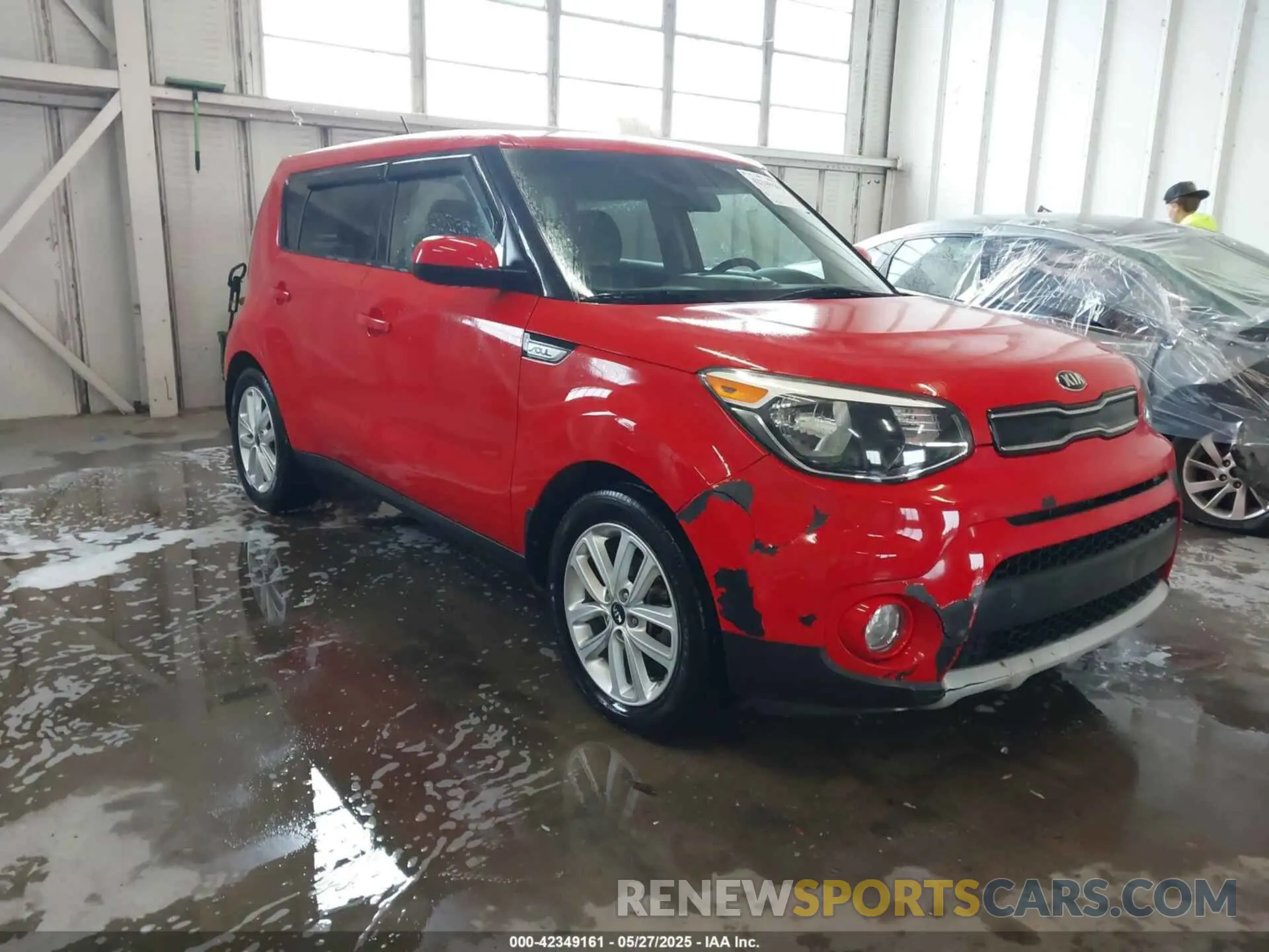 1 Photograph of a damaged car KNDJP3A56K7647704 KIA SOUL 2019