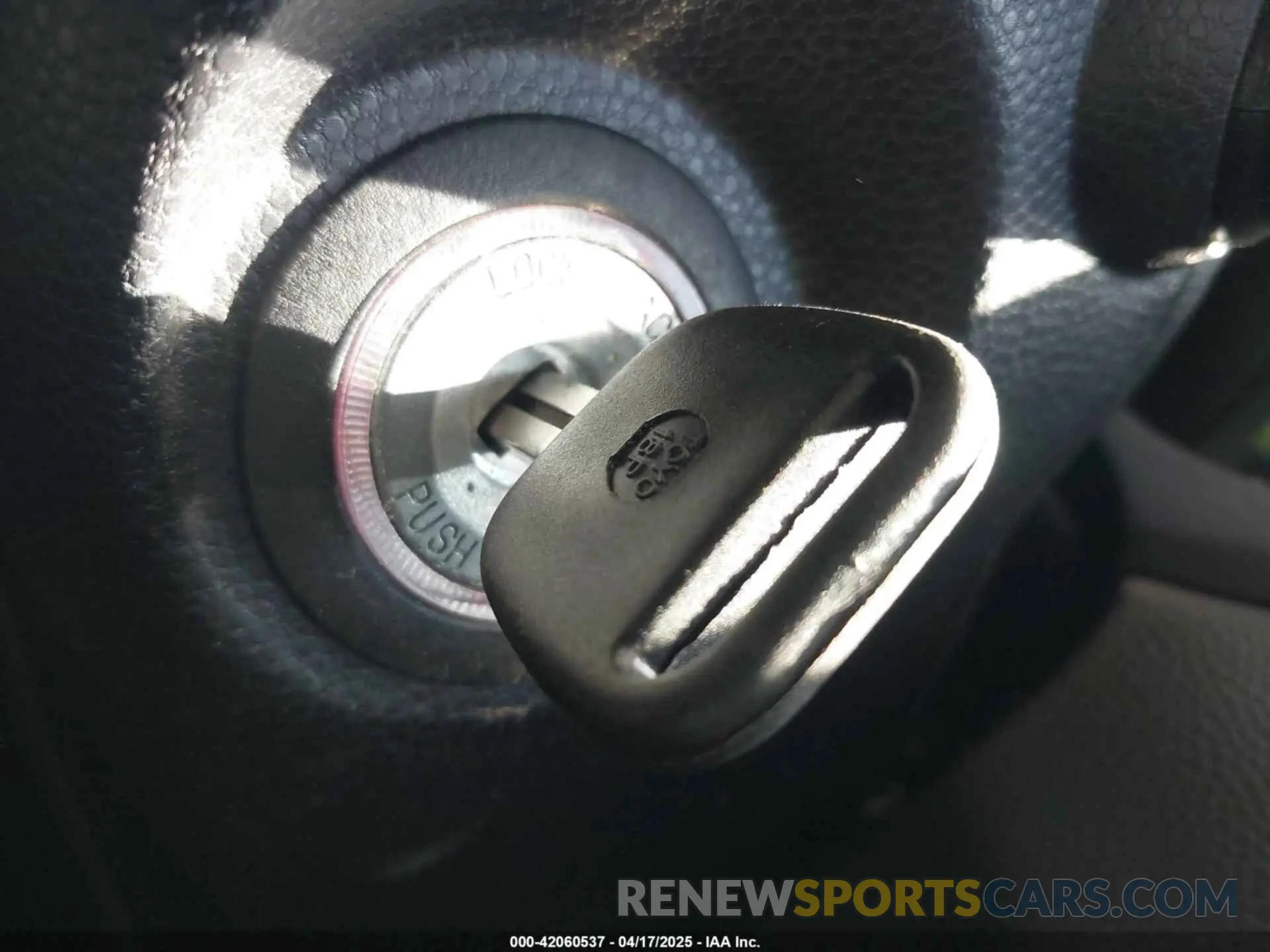 11 Photograph of a damaged car KNDJP3A56K7673994 KIA SOUL 2019