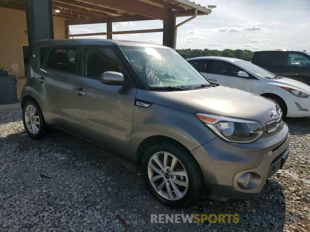 4 Photograph of a damaged car KNDJP3A56K7697938 KIA SOUL 2019