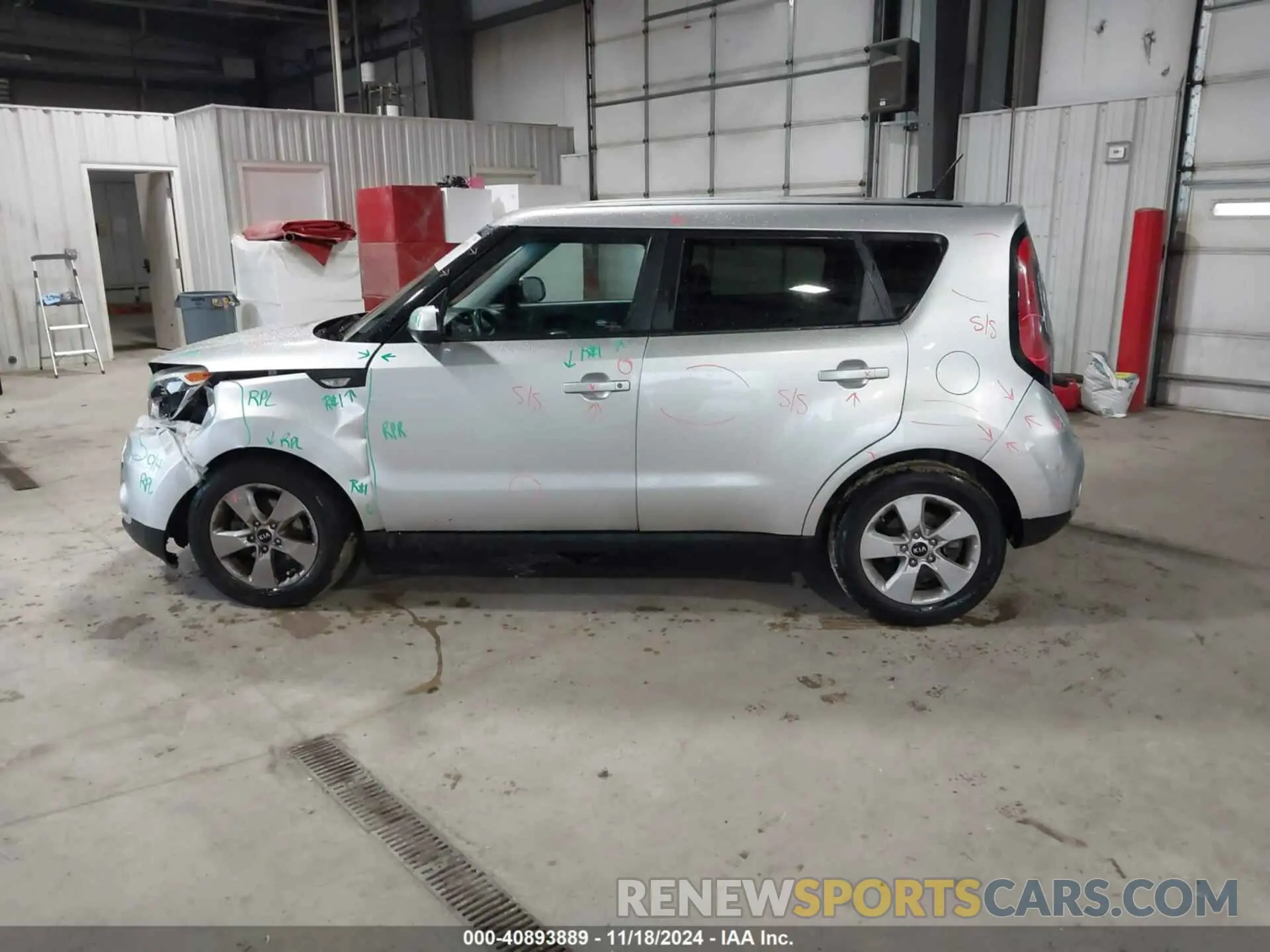 14 Photograph of a damaged car KNDJP3A56K7698796 KIA SOUL 2019