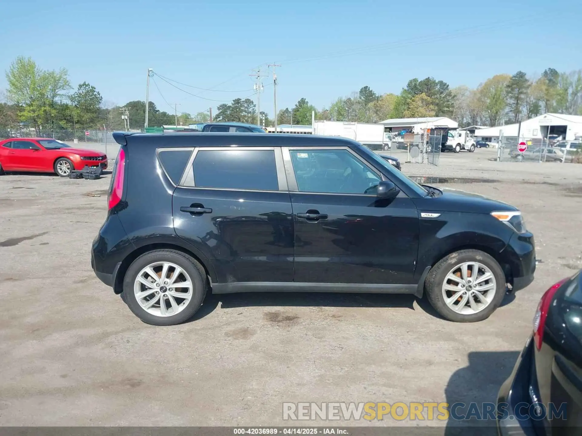 13 Photograph of a damaged car KNDJP3A56K7908782 KIA SOUL 2019
