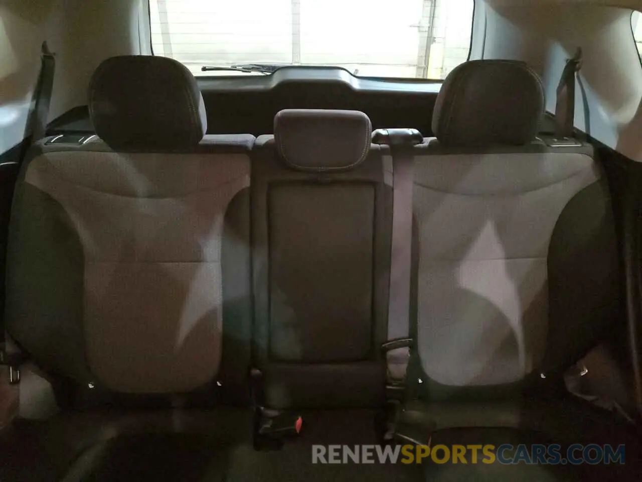 10 Photograph of a damaged car KNDJP3A56K7918289 KIA SOUL 2019
