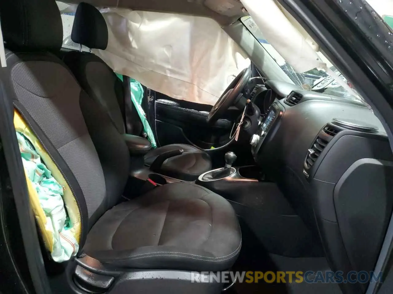 7 Photograph of a damaged car KNDJP3A56K7920060 KIA SOUL 2019