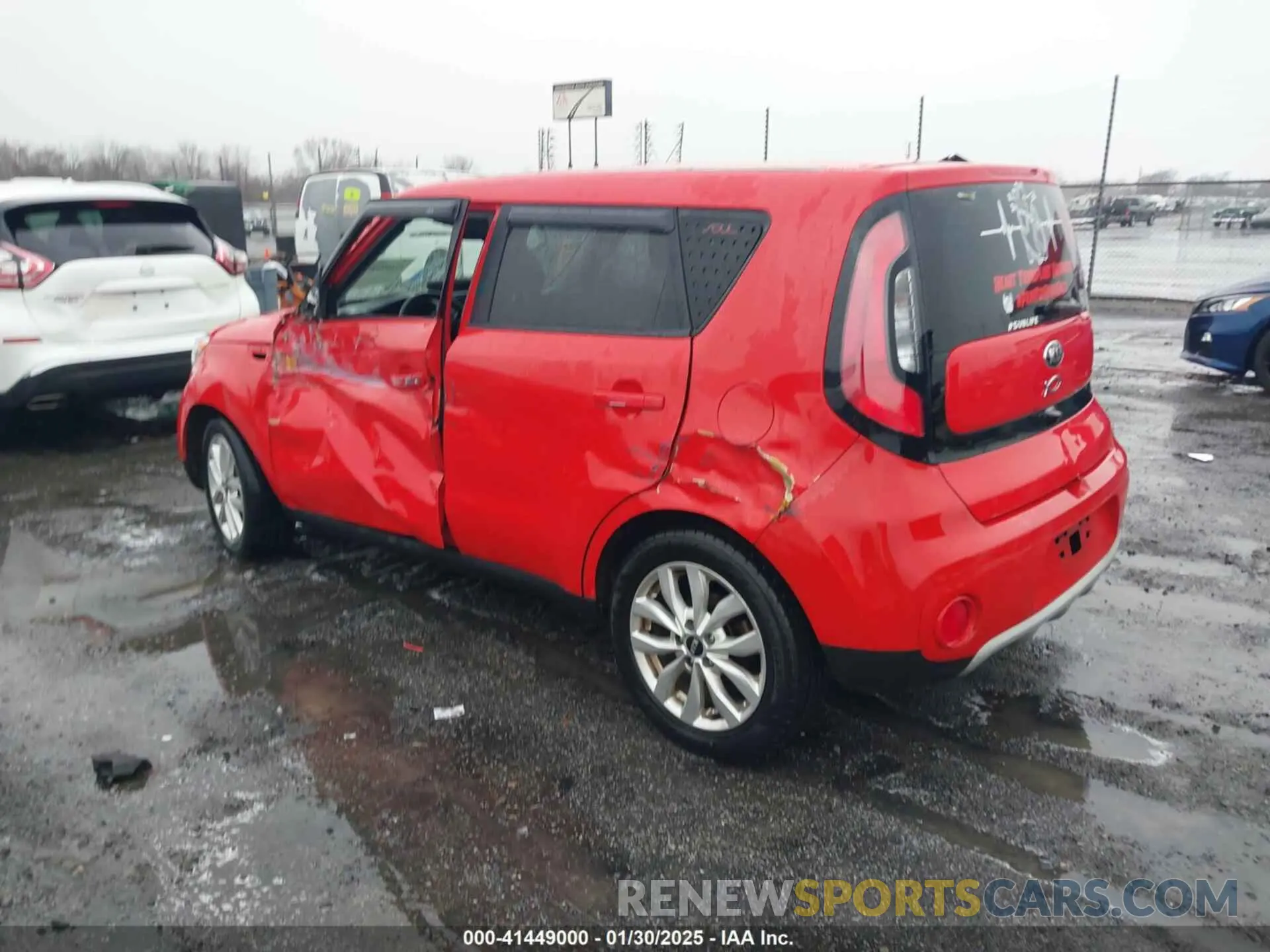 3 Photograph of a damaged car KNDJP3A57K7011583 KIA SOUL 2019