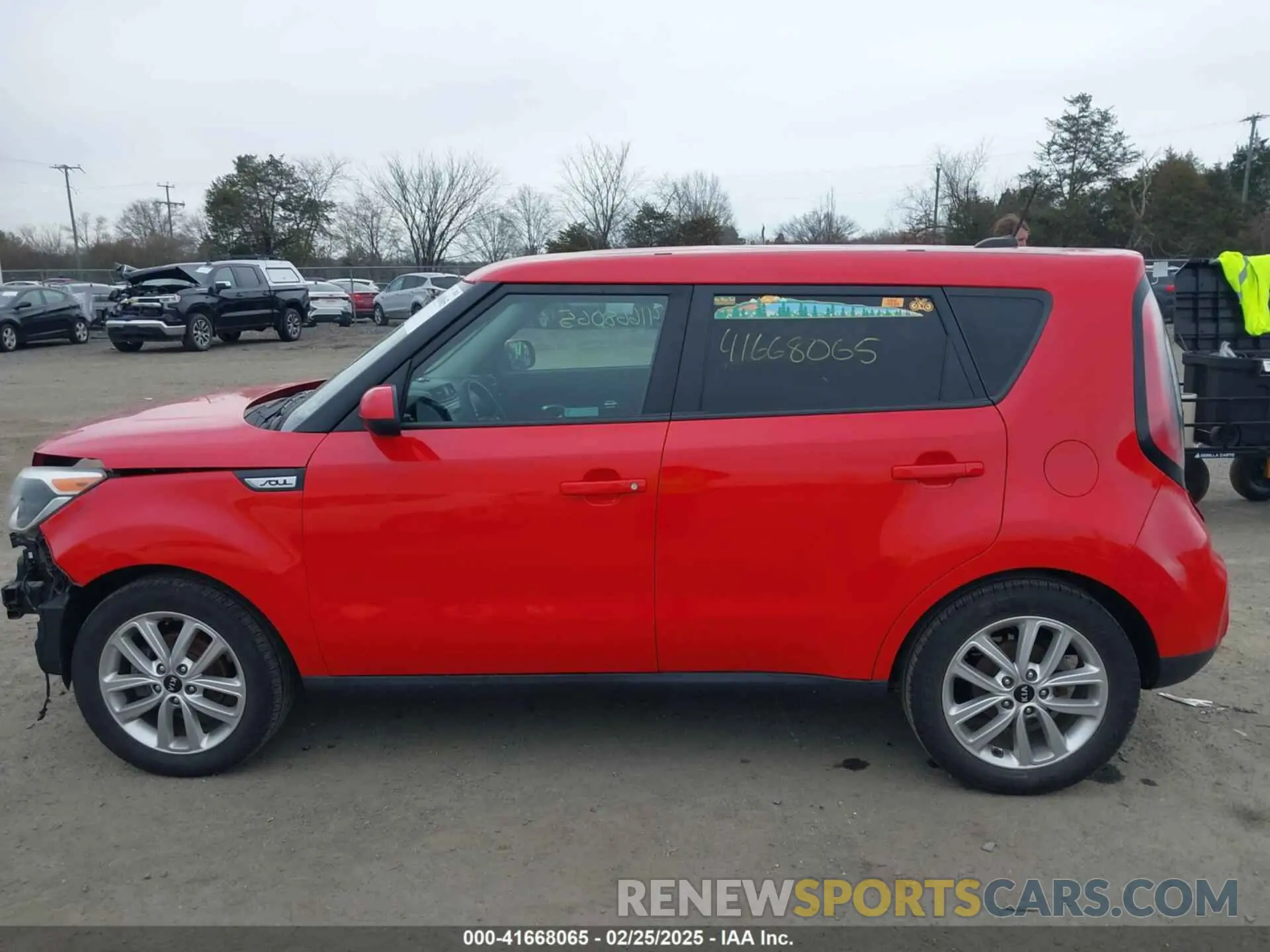 14 Photograph of a damaged car KNDJP3A58K7015495 KIA SOUL 2019