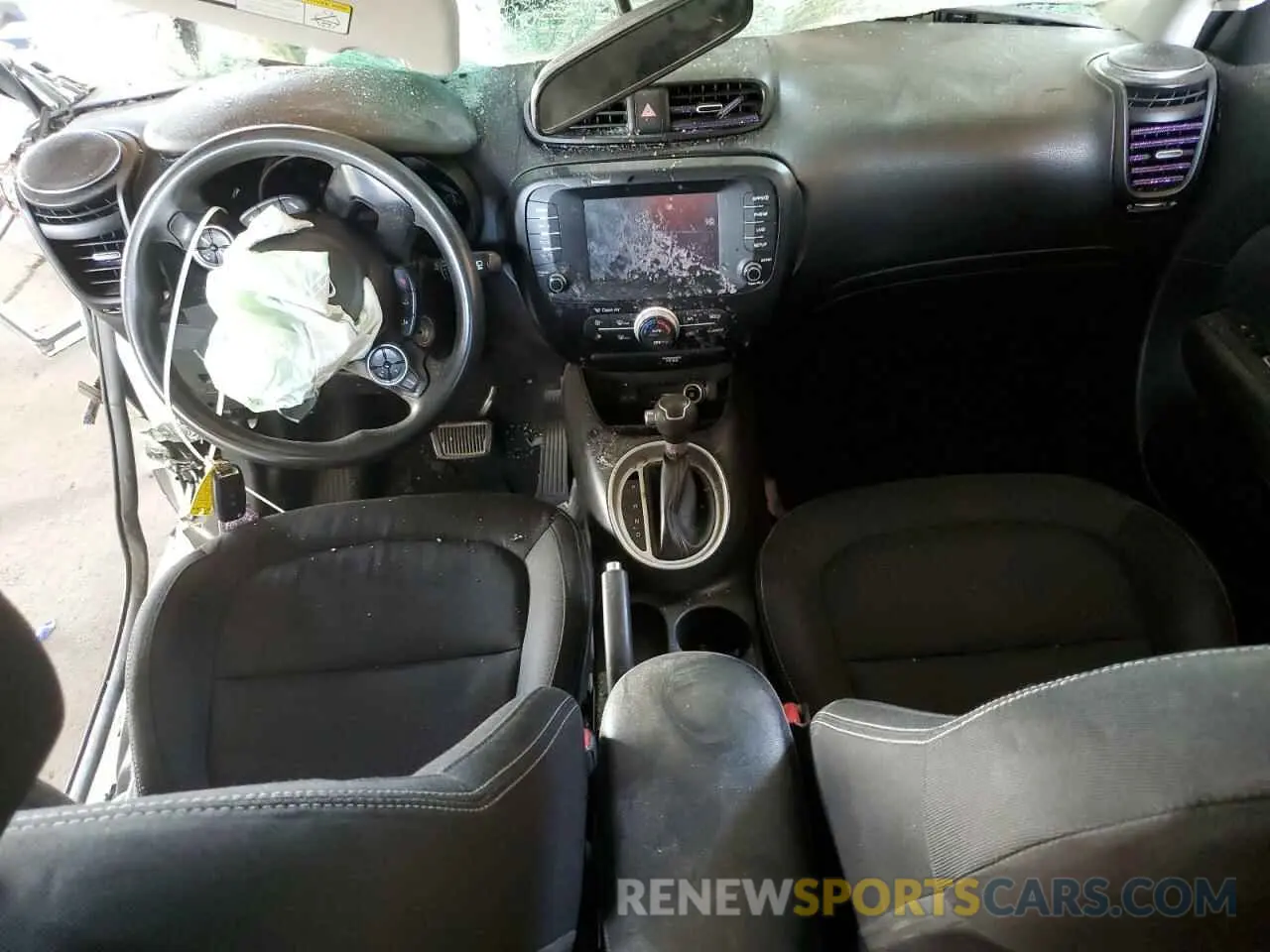 8 Photograph of a damaged car KNDJP3A58K7650331 KIA SOUL 2019