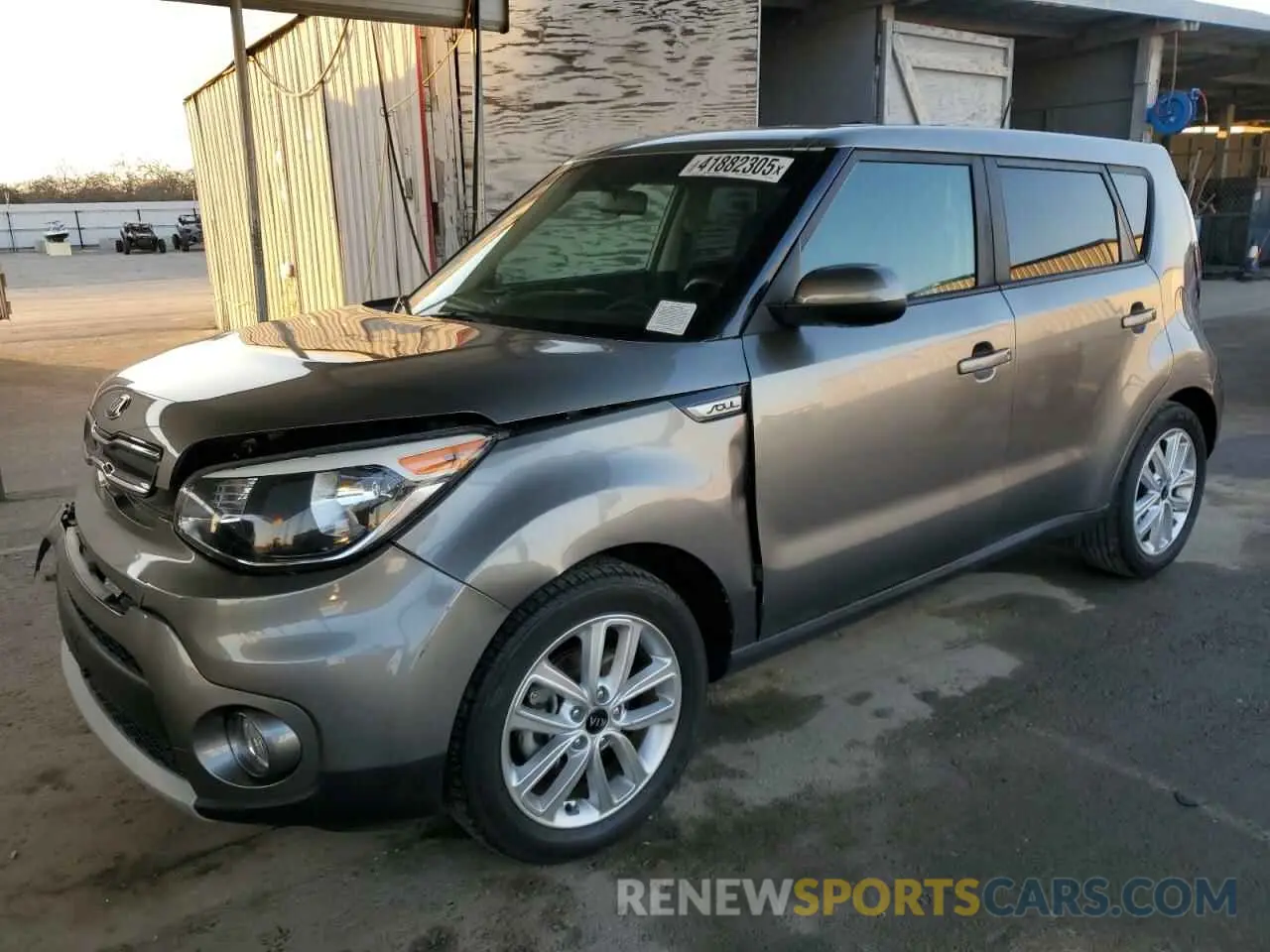 1 Photograph of a damaged car KNDJP3A58K7697360 KIA SOUL 2019