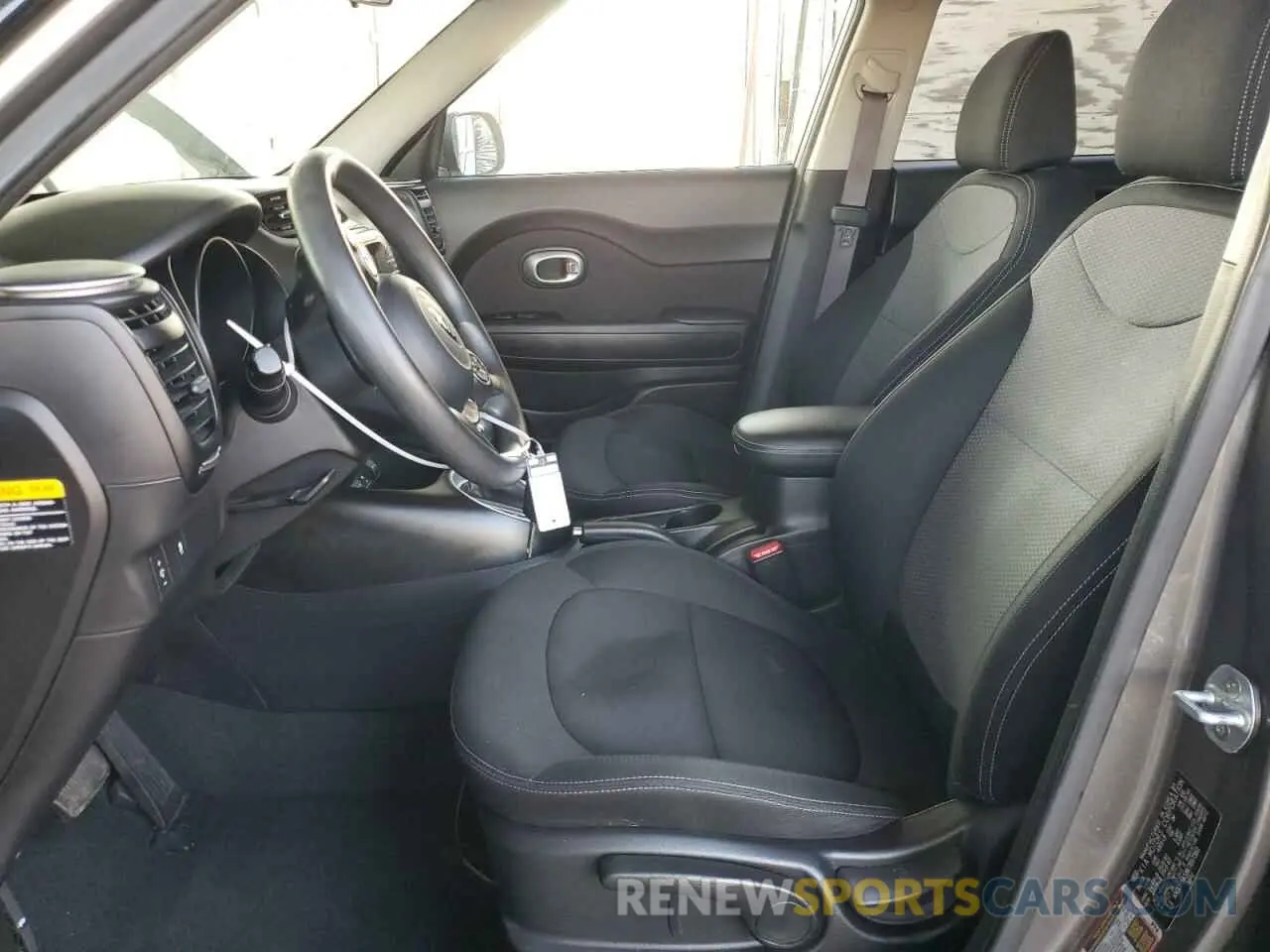 7 Photograph of a damaged car KNDJP3A58K7697360 KIA SOUL 2019