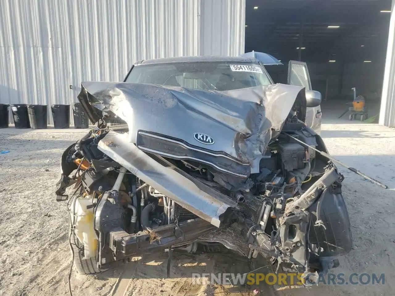 5 Photograph of a damaged car KNDJP3A58K7699481 KIA SOUL 2019