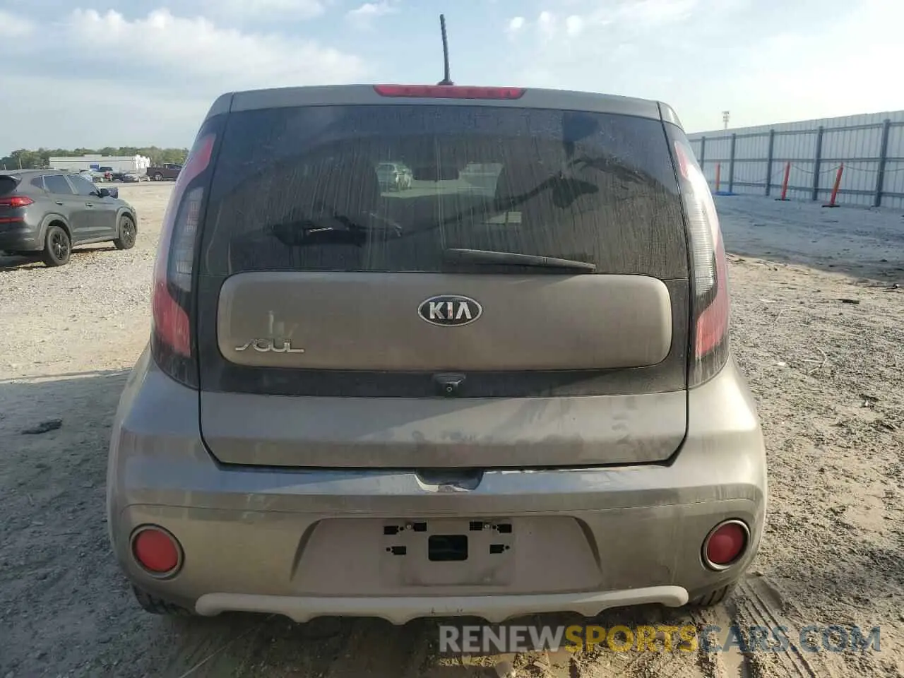 6 Photograph of a damaged car KNDJP3A58K7699481 KIA SOUL 2019