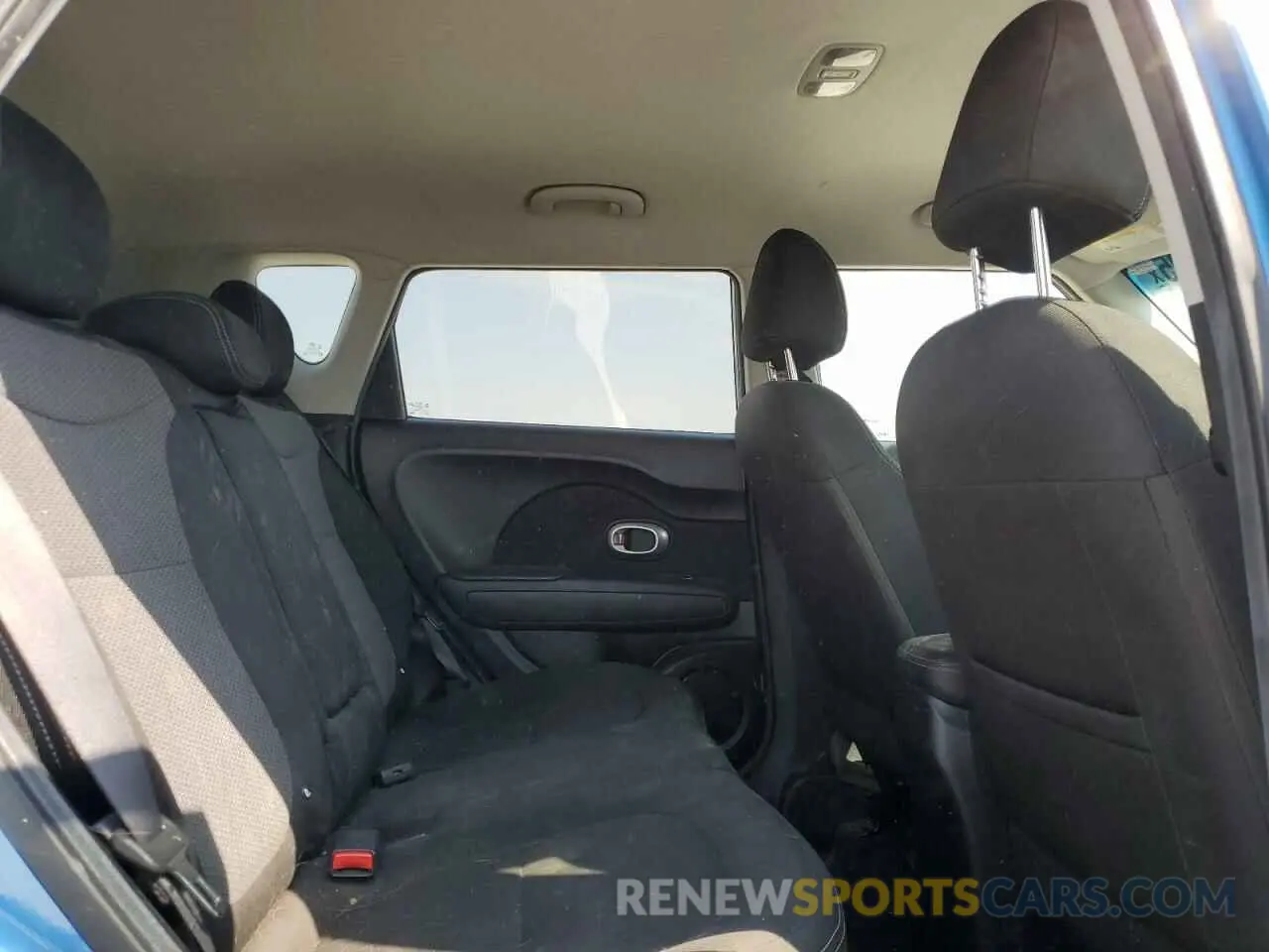 11 Photograph of a damaged car KNDJP3A59K7646613 KIA SOUL 2019