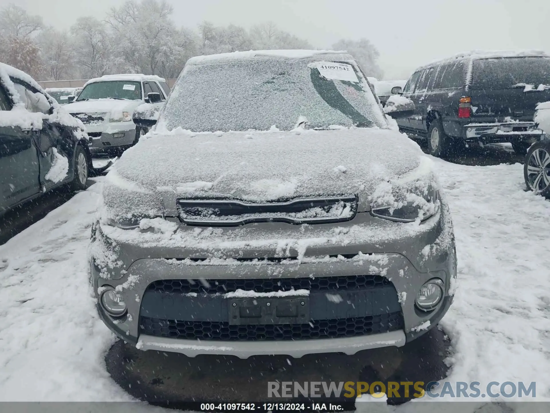 12 Photograph of a damaged car KNDJP3A59K7650516 KIA SOUL 2019