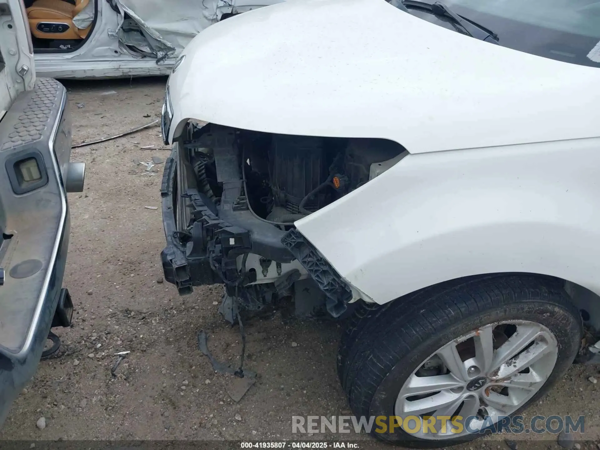 6 Photograph of a damaged car KNDJP3A59K7662245 KIA SOUL 2019