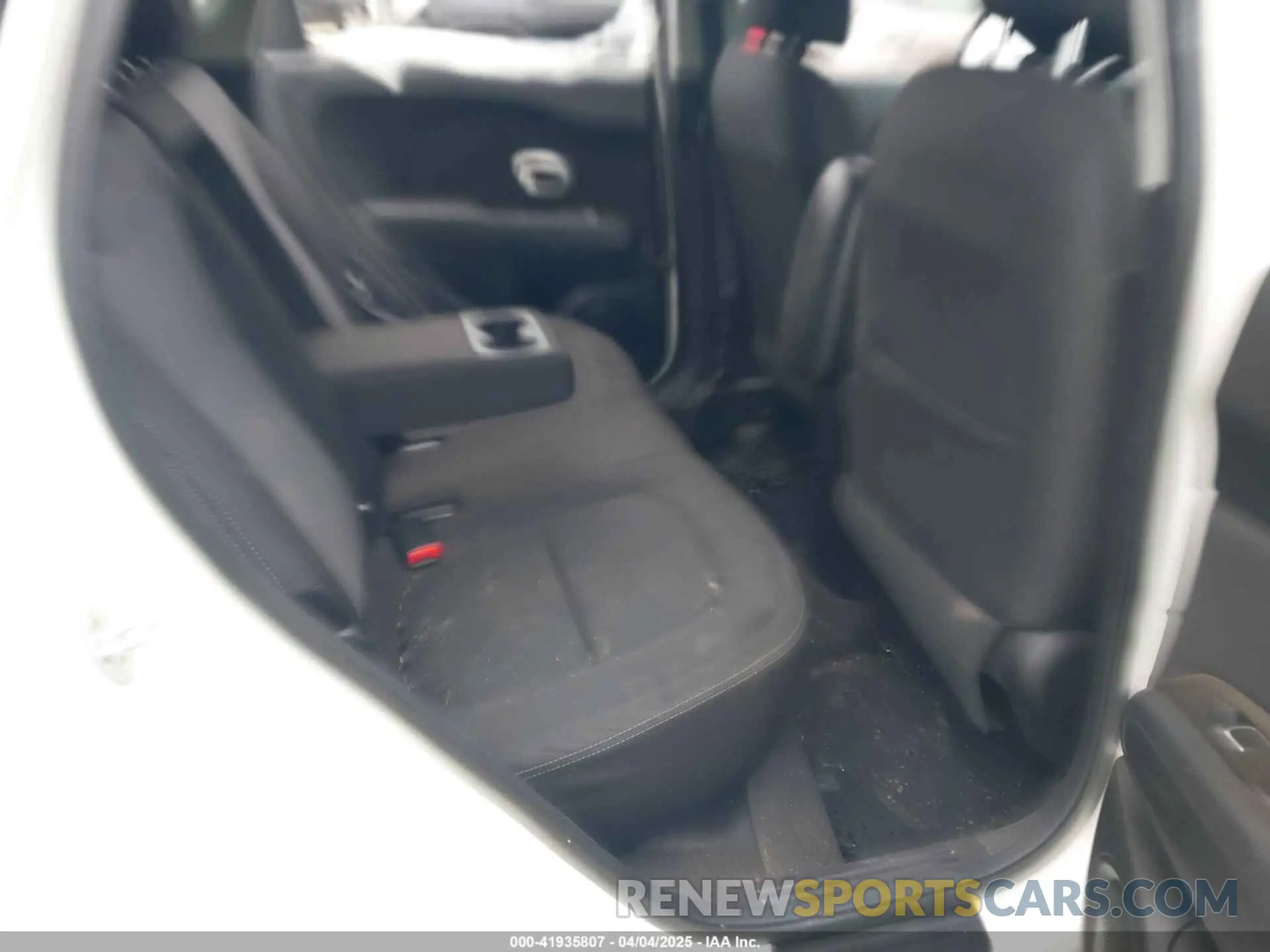 8 Photograph of a damaged car KNDJP3A59K7662245 KIA SOUL 2019